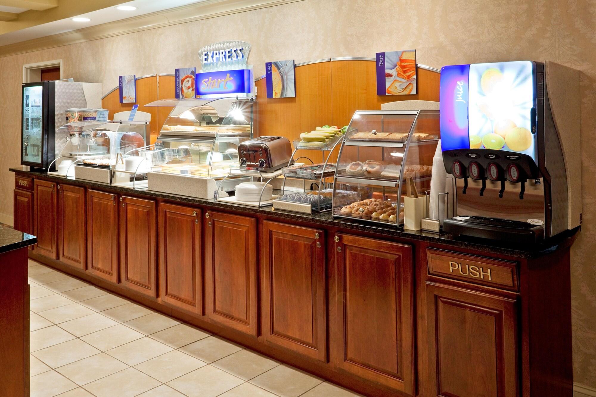 Restaurant Holiday Inn Express Suites Clifton Park by IHG