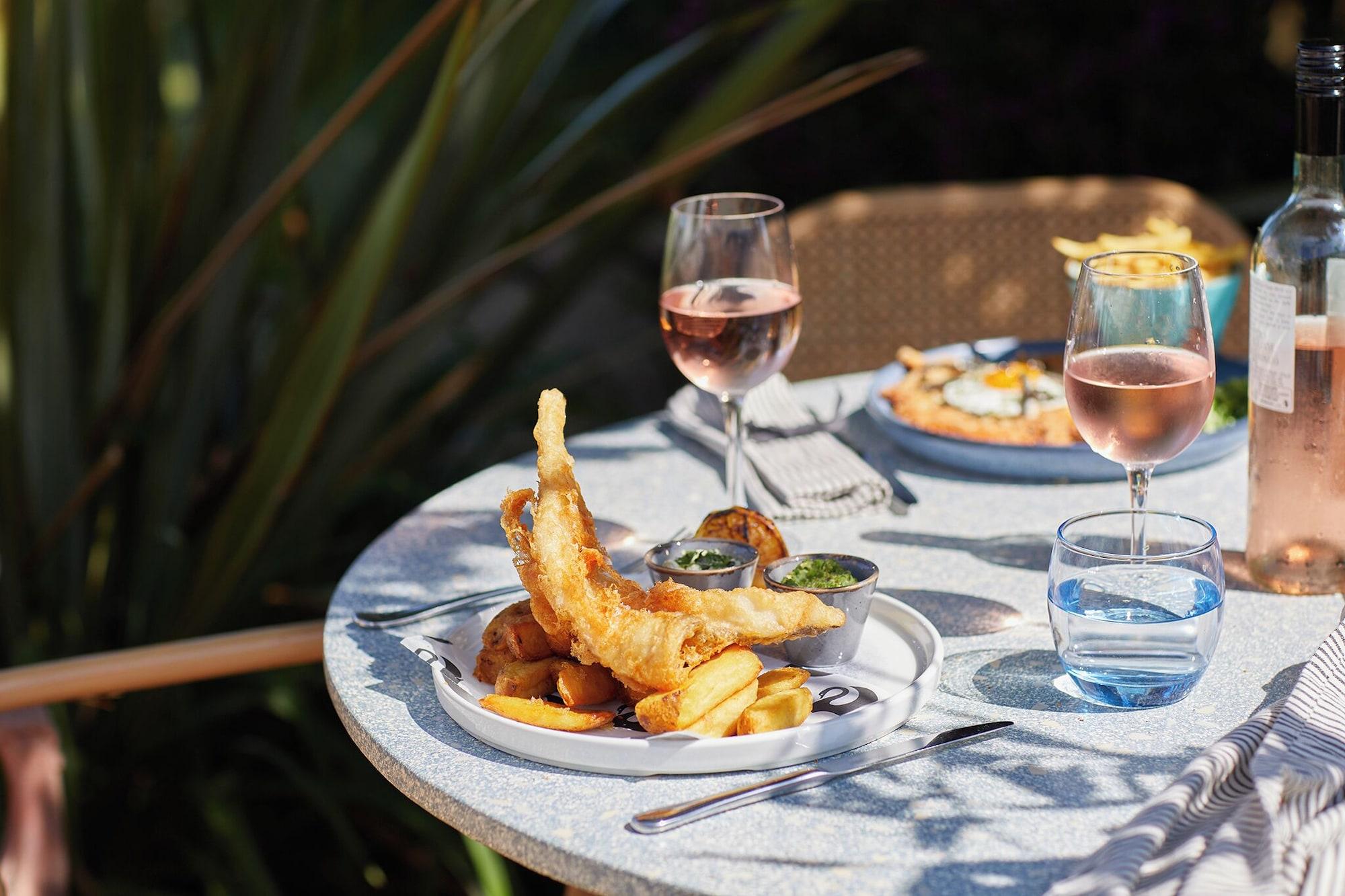 Restaurant Moonfleet Manor