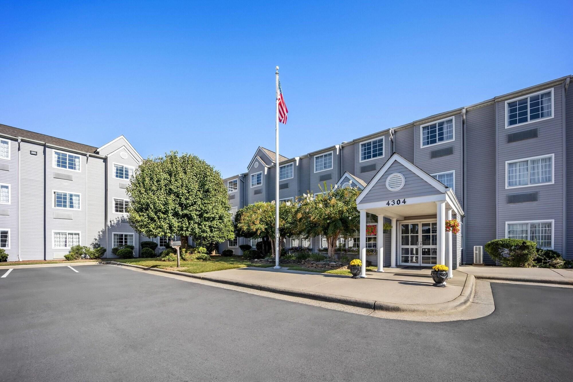 Varios Microtel Inn by Wyndham Greensboro