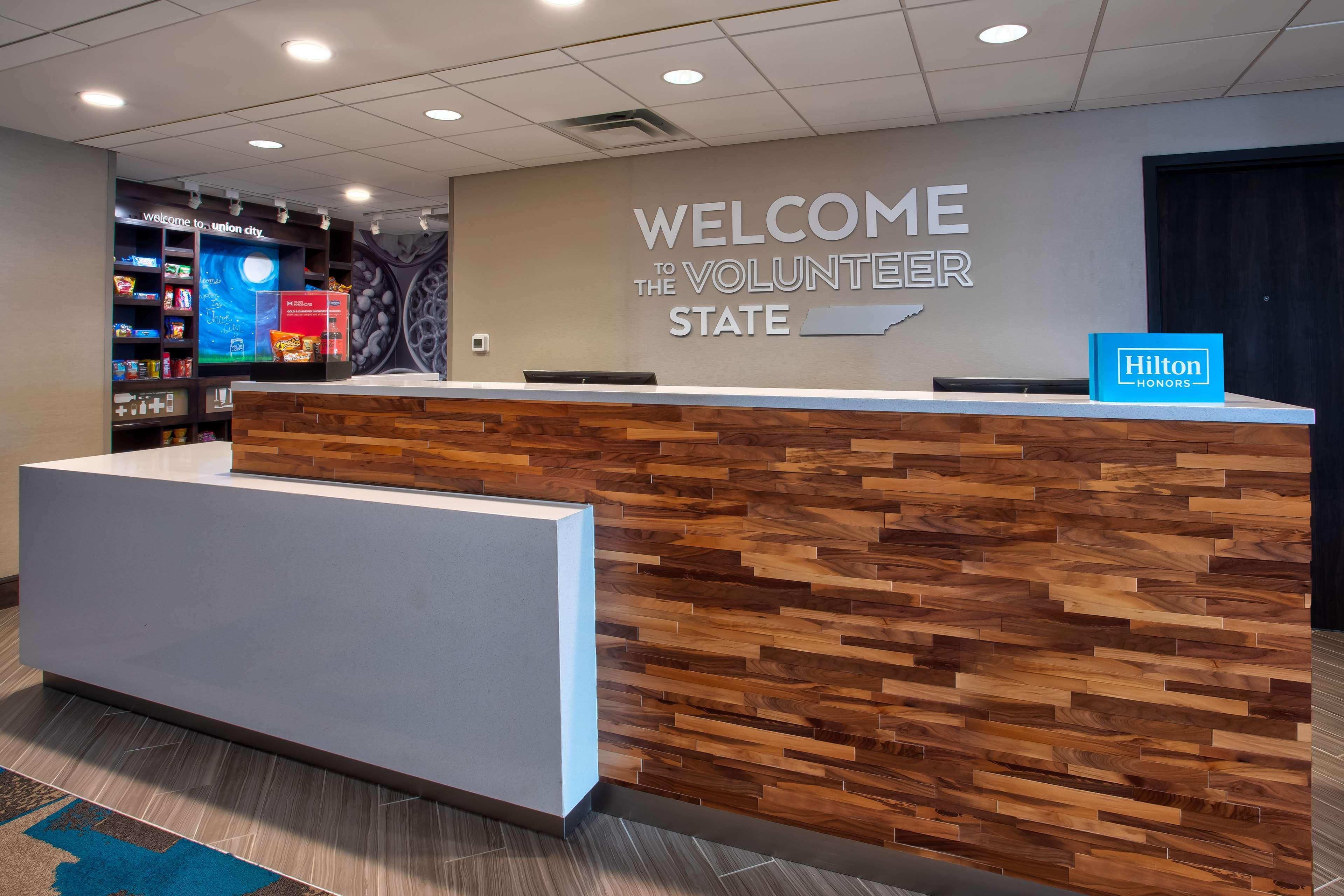 Vista Lobby Hampton Inn Union City