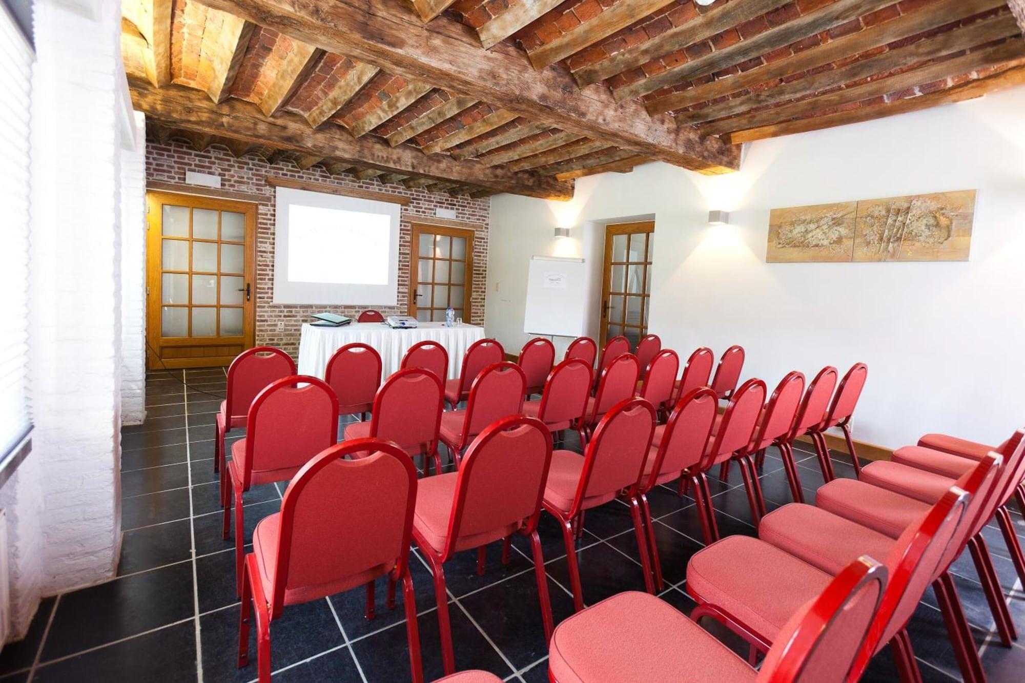 Sala de Reuniones Le Manoir du Capitaine