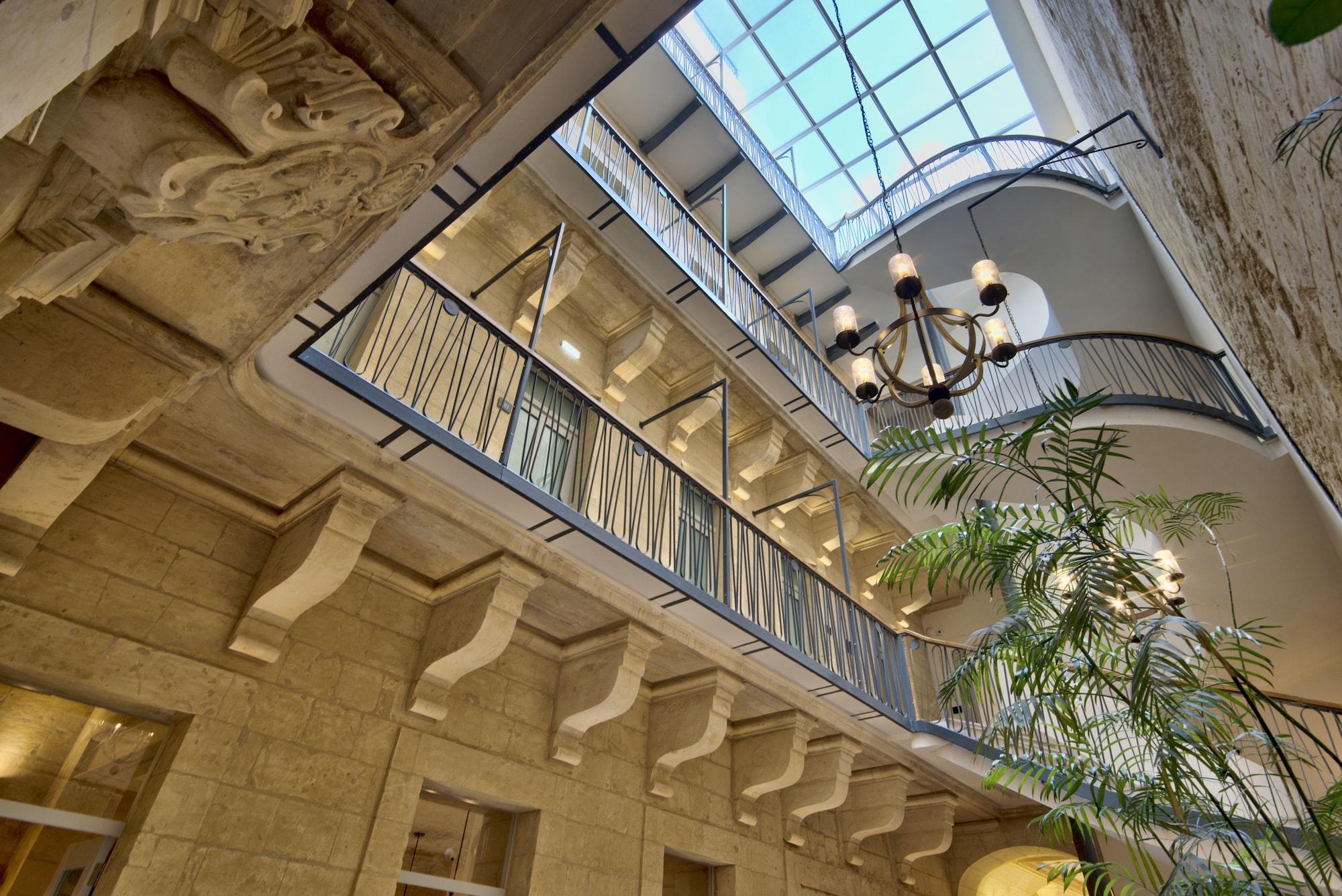 Vista Exterior 66 Saint Pauls & Spa