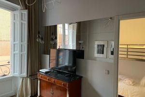 Alquiler Vacacional - Exterior, balconies, terrace, 2 bathrooms, wifi, next to subway and train.