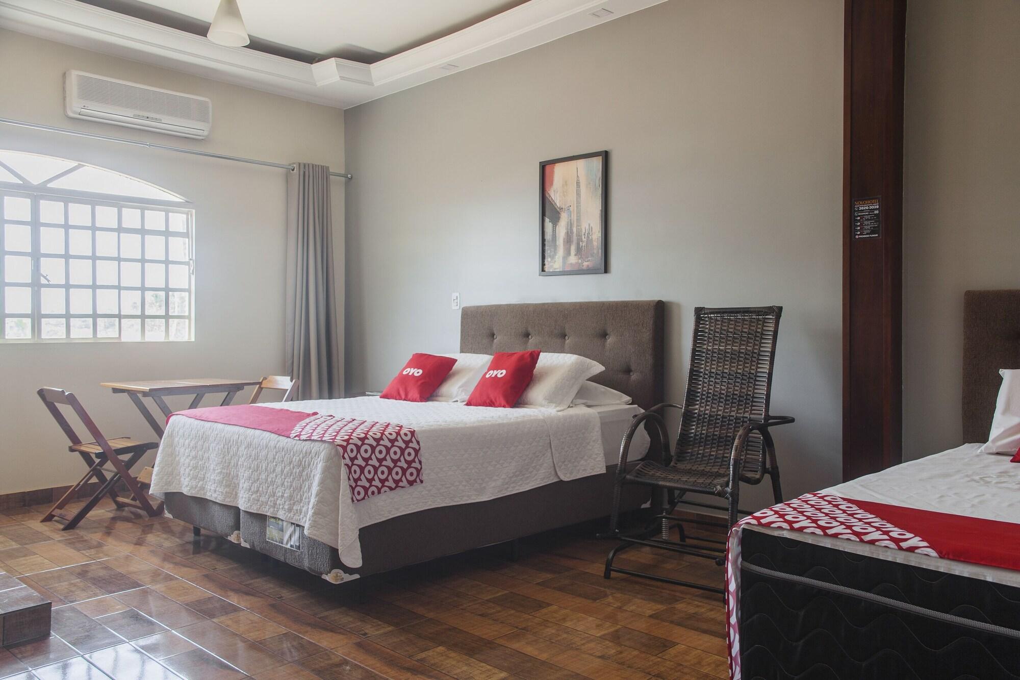 Varios OYO M&J Hotel