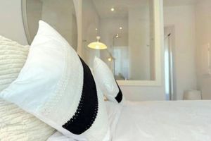 Renta temporal - New 1bd Gated Pool Beach and Gym access