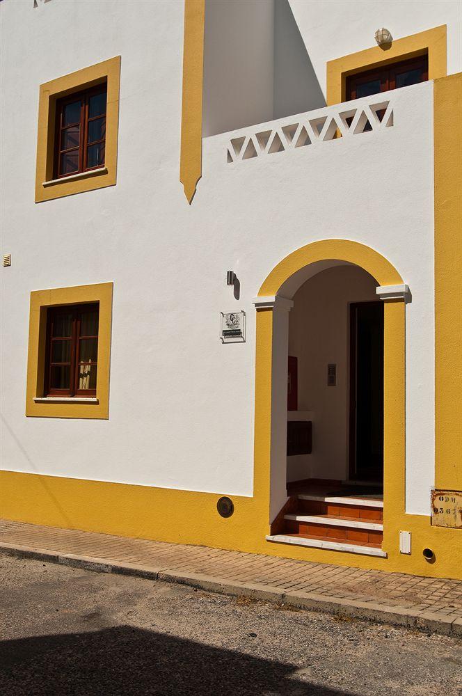 Vista Exterior Castilho Guesthouse - Adults Only