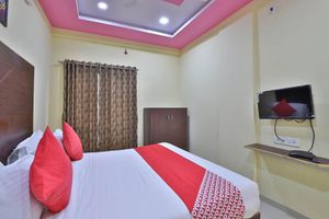 Alojamiento - OYO 37477 D K Guest House