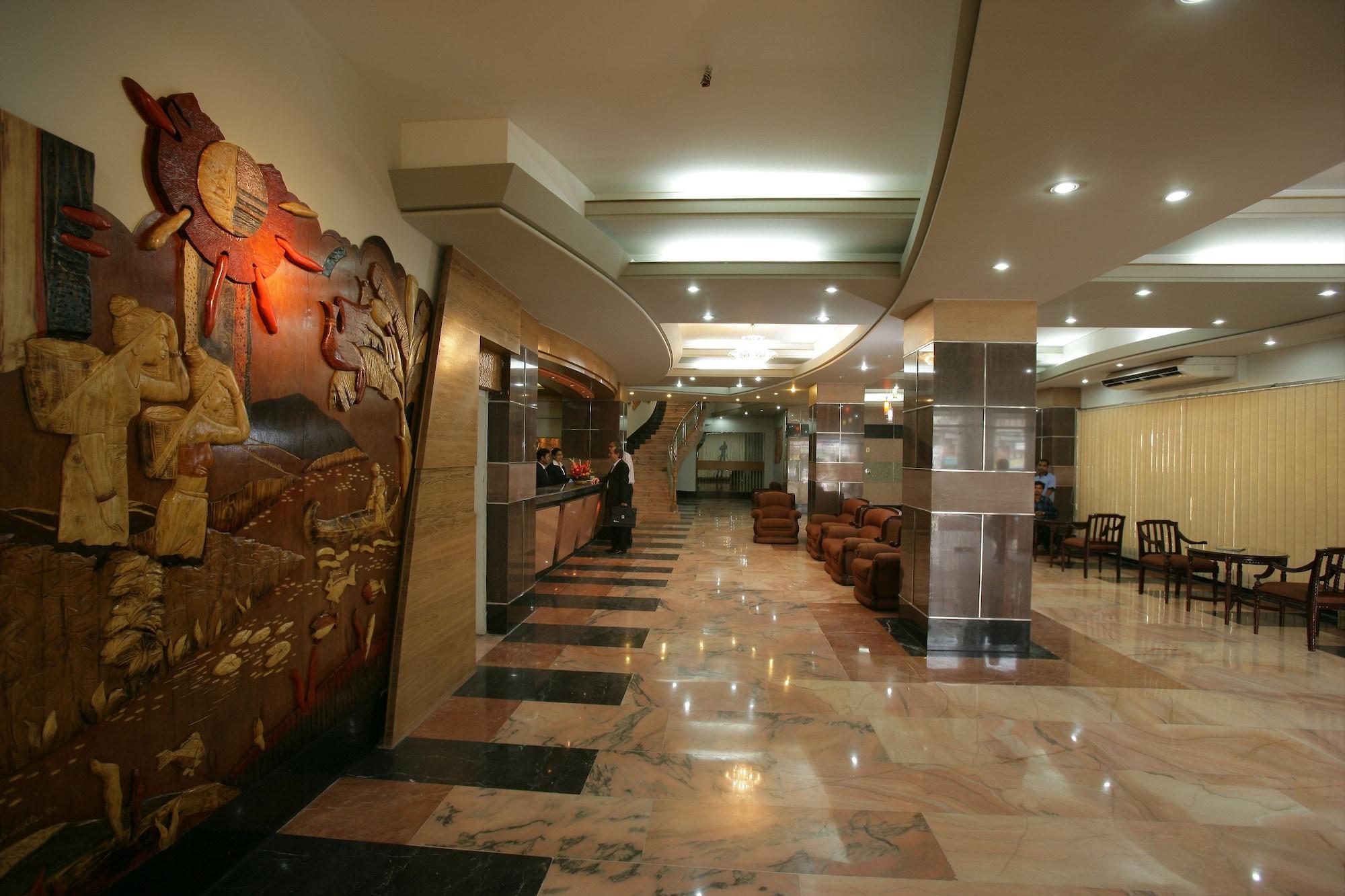 Varios Hotel Victory