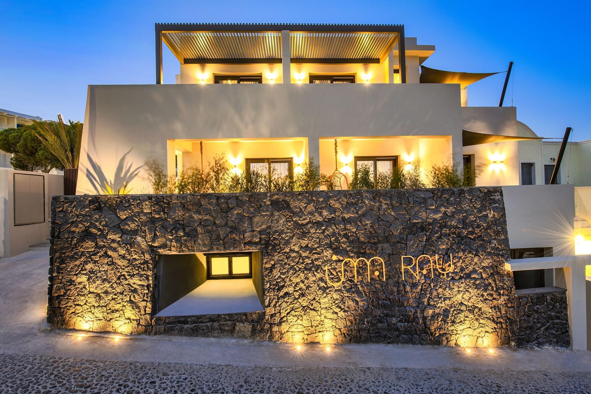 Vista Exterior Uma Ray Suites