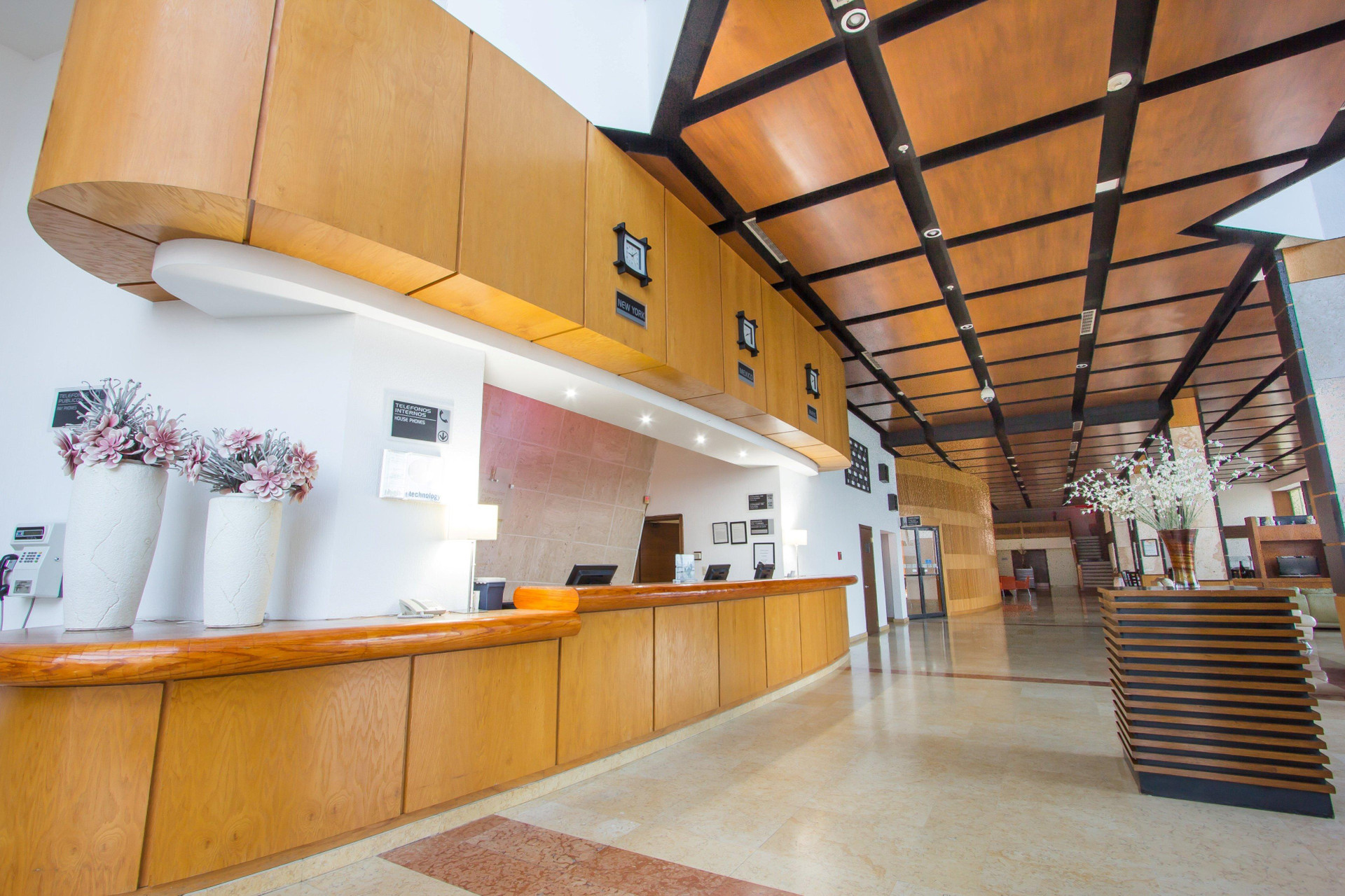 Vista Lobby Holiday Inn Express Nuevo Laredo by IHG