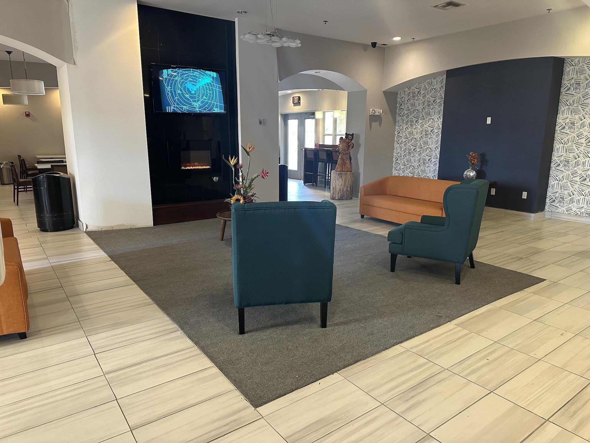 Vista Lobby La Quinta Inn & Suites by Wyndham Albuquerque Midtown