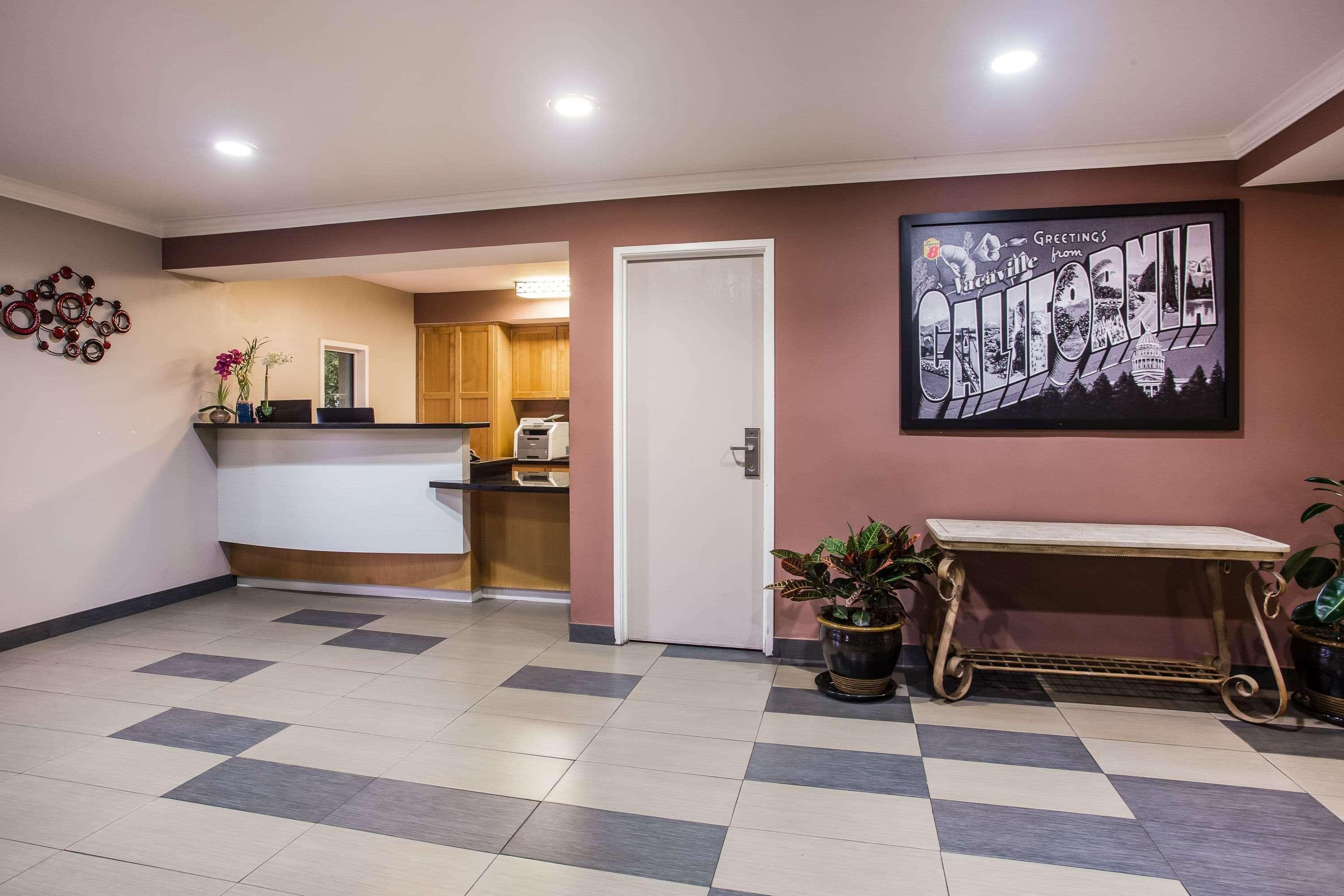 Vista Lobby Super 8 by Wyndham Vacaville