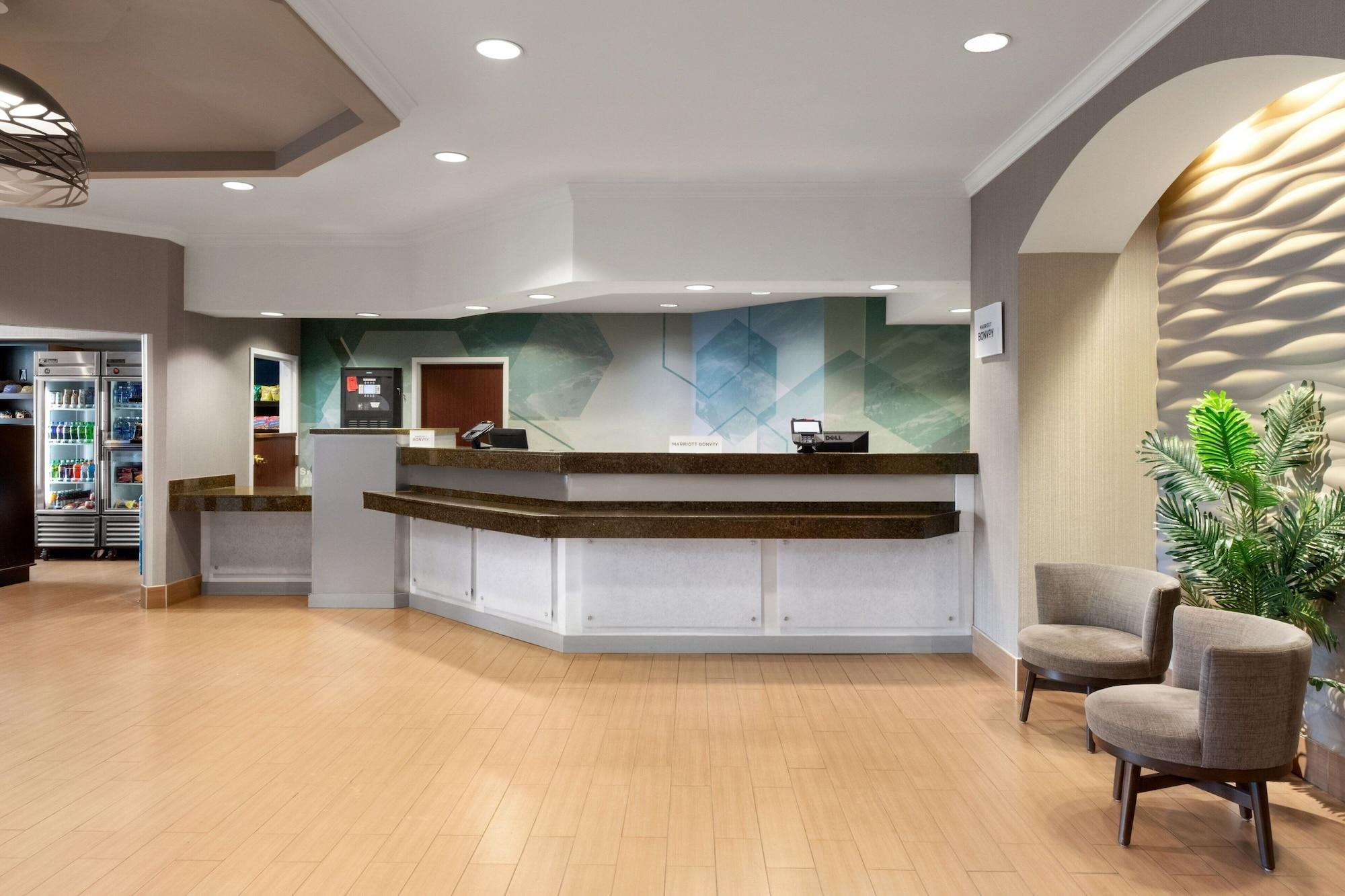 Vista Lobby Springhill Suites by Marriott Fairbanks