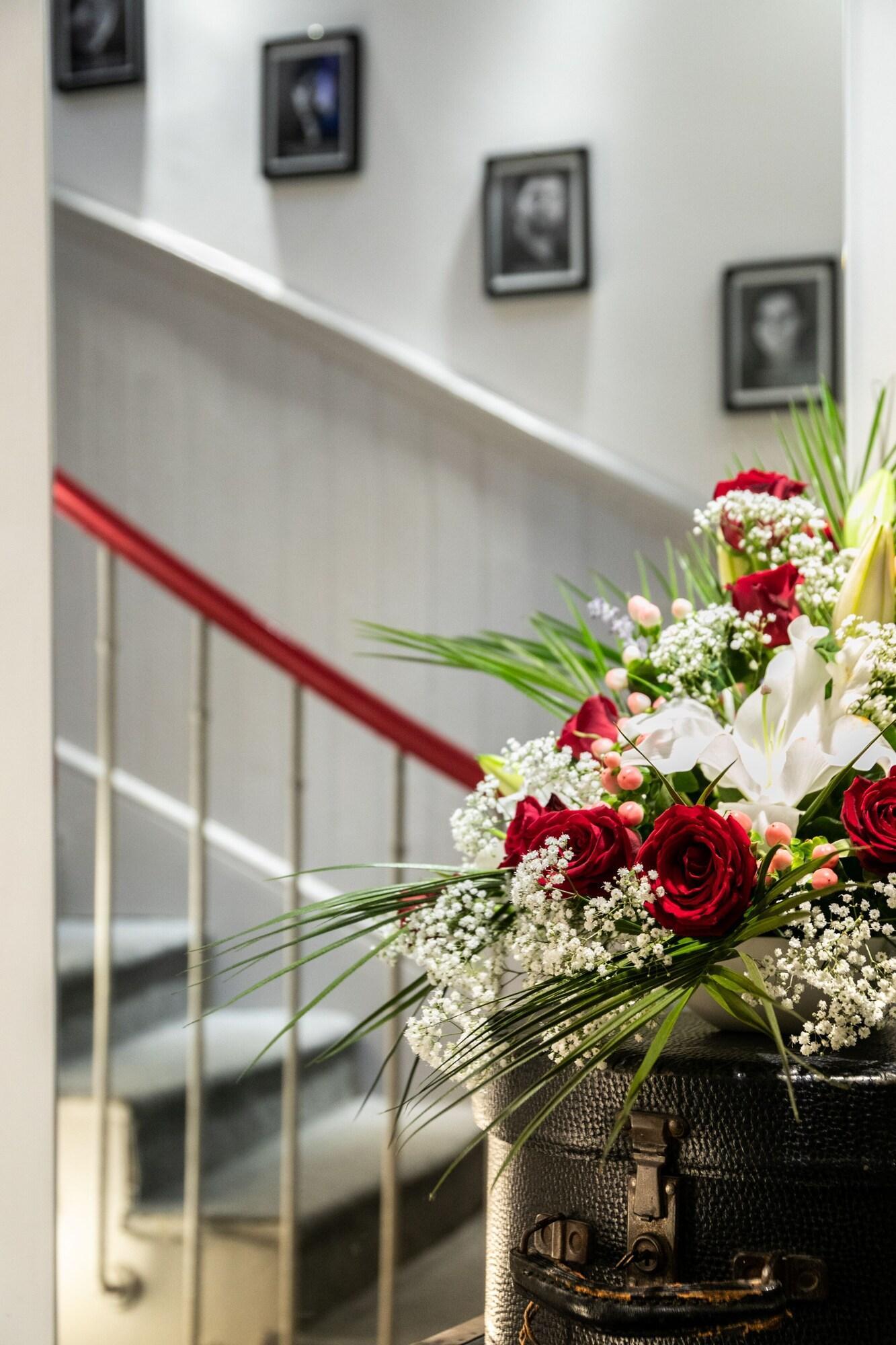 Vista Lobby Ha Tel Des Arts