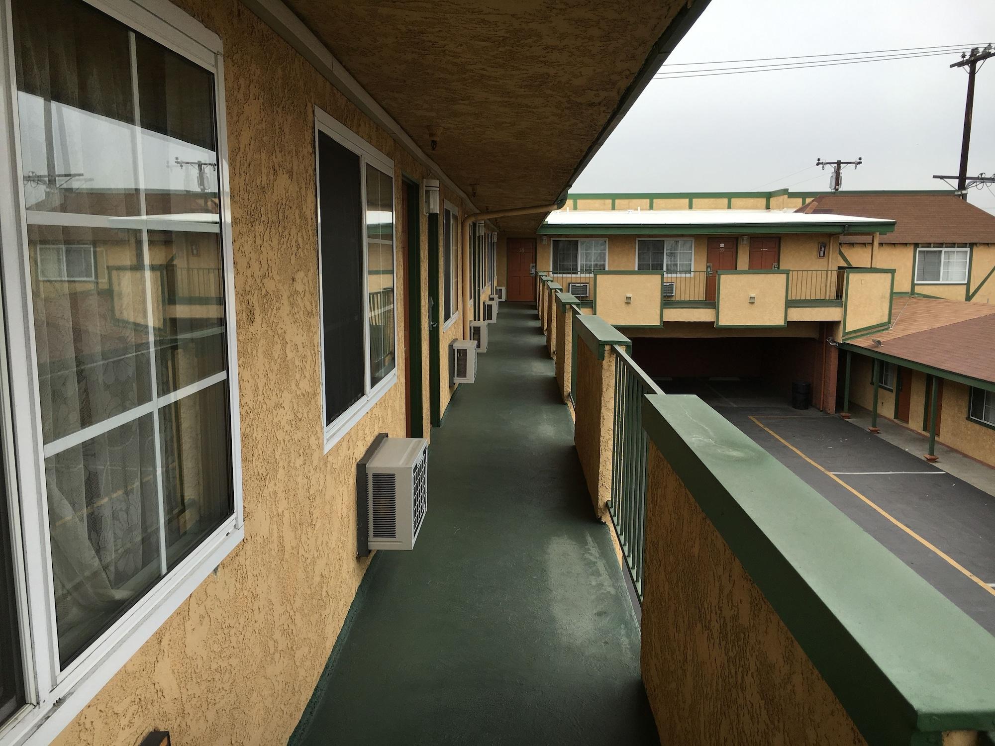 Vista Exterior Starlite Motel