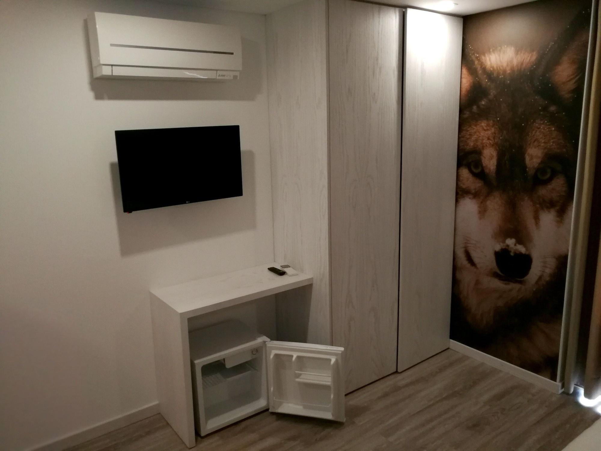 Set de Habitación Dobau Village