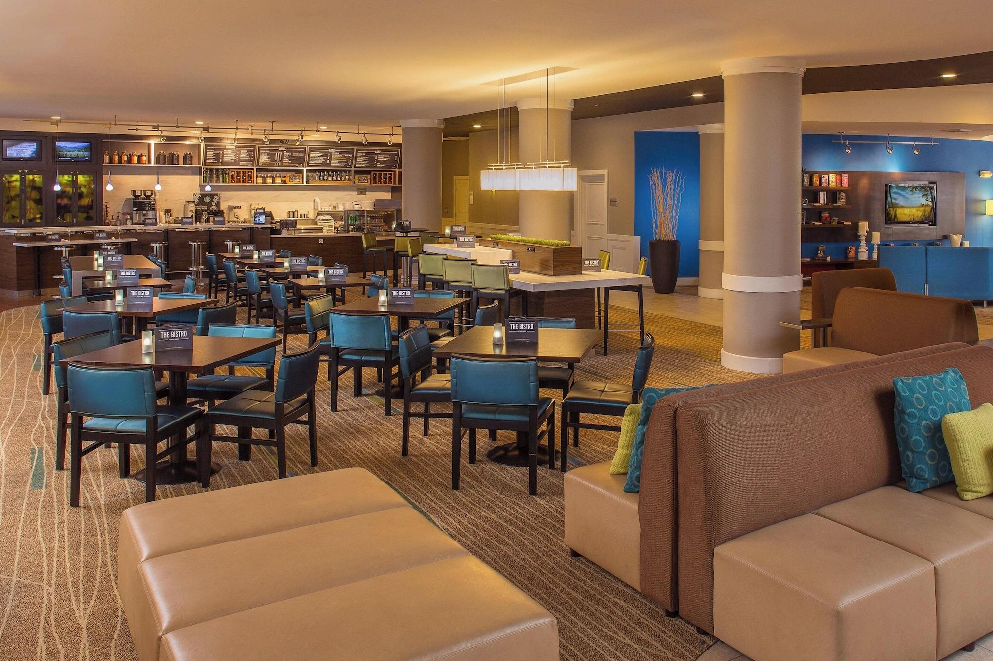 Restaurant Courtyard by Marriott Sandestin Grand Boulevard