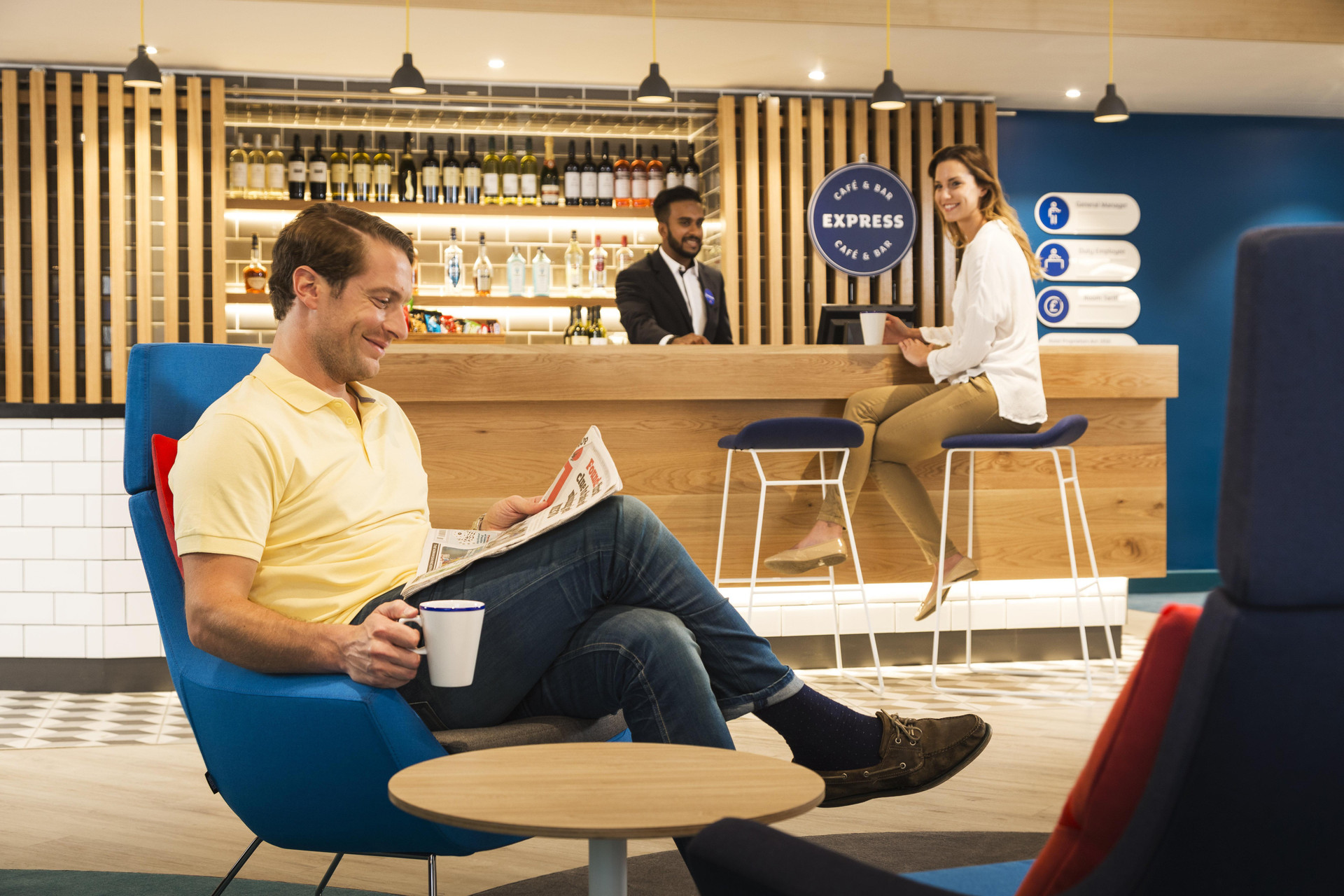 Bar/Salón Holiday Inn Express London - Park Royal by IHG