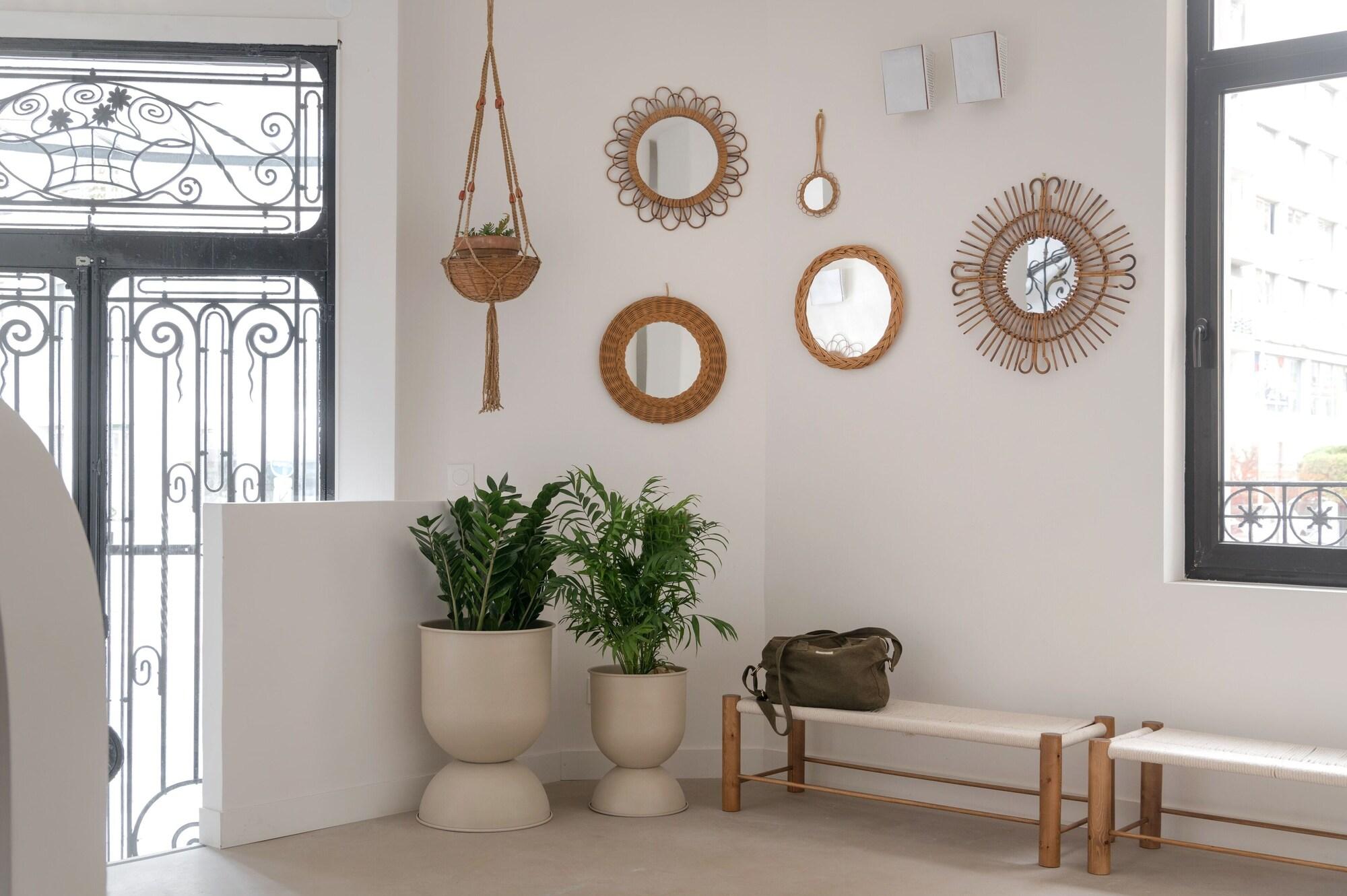 Vista Lobby Slo Nice