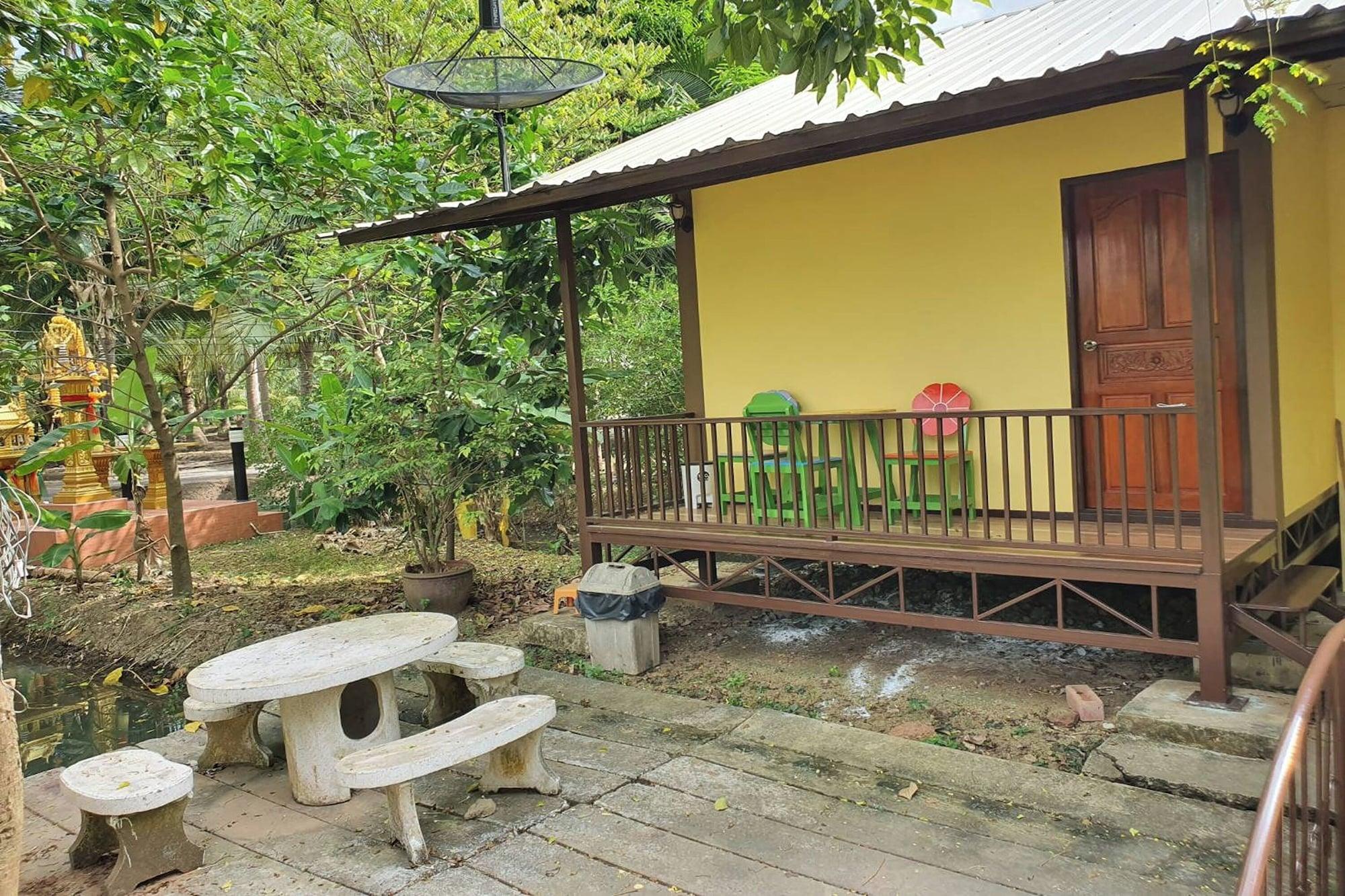 Equipamiento de Habitación Reuntonnam Amphawa