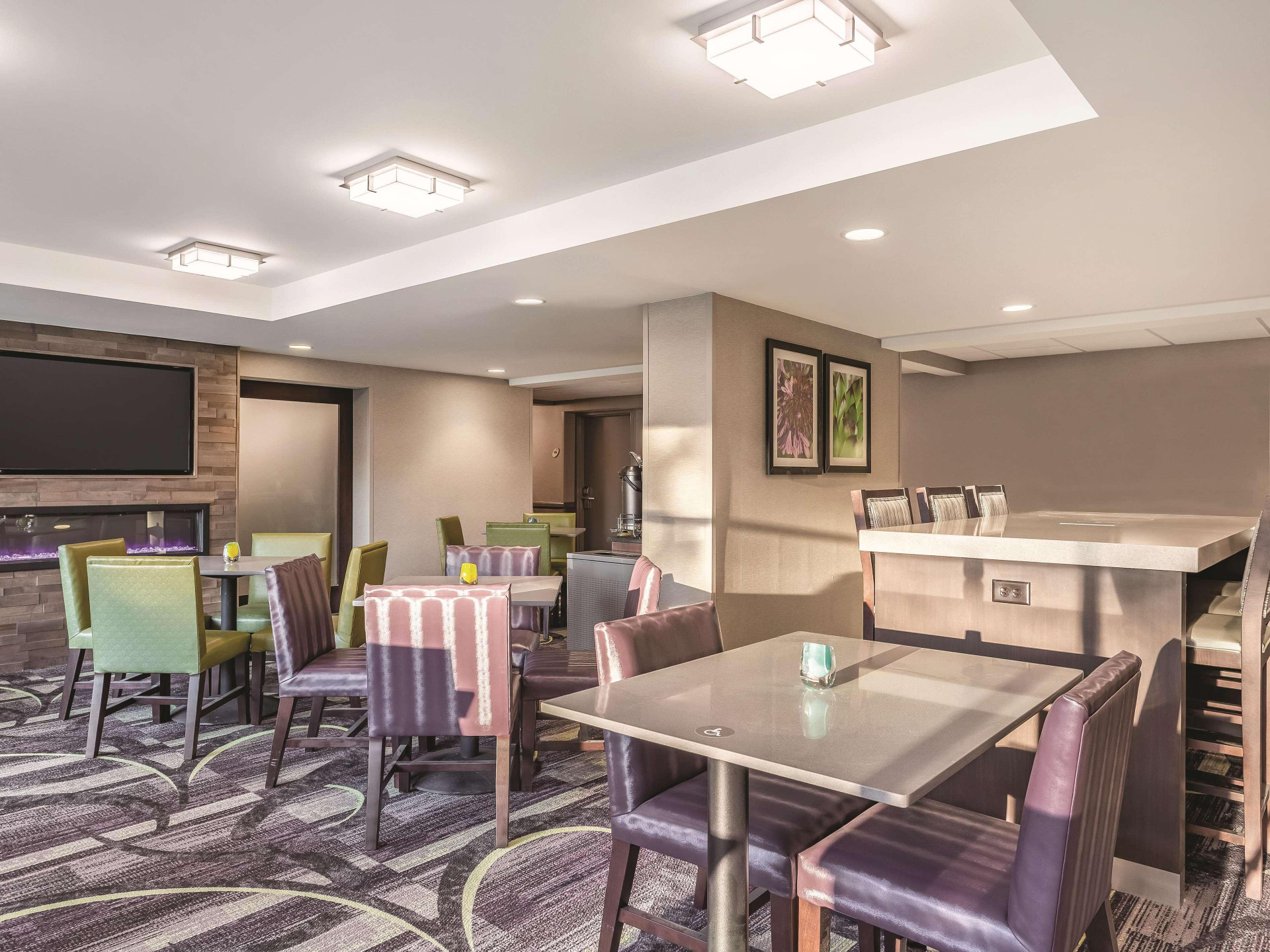 Restaurant La Quinta Inn Suites By Wyndham Columbia Fort Mead