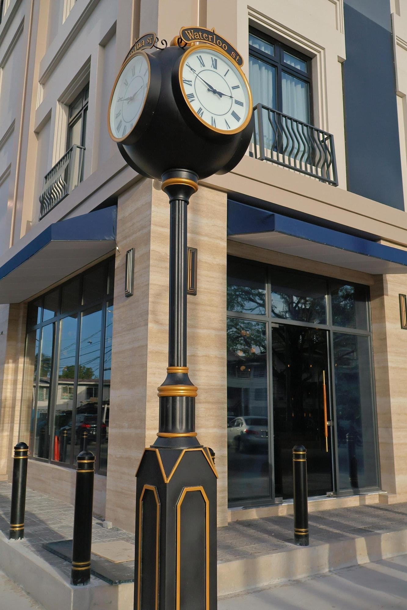 Vista Exterior Jewelz By King's Hotel