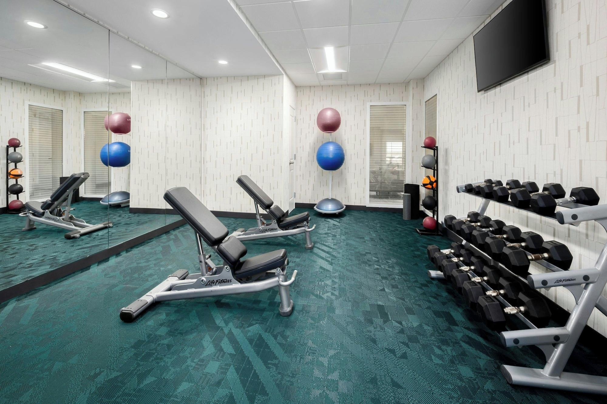 Gimnasio TownePlace Suites by Marriott Montgomery EastChase