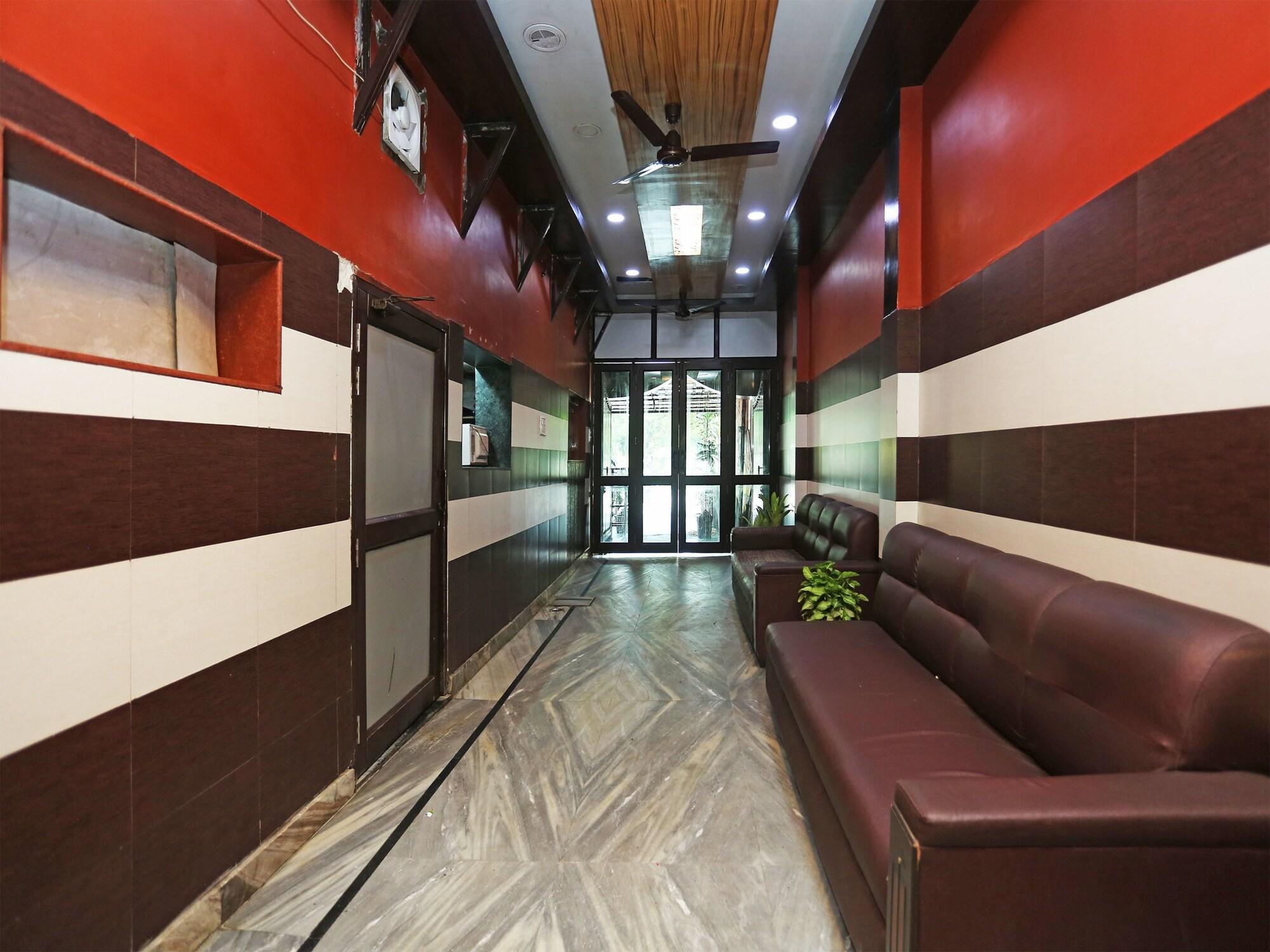 Vista Lobby OYO 16116 Ashoka