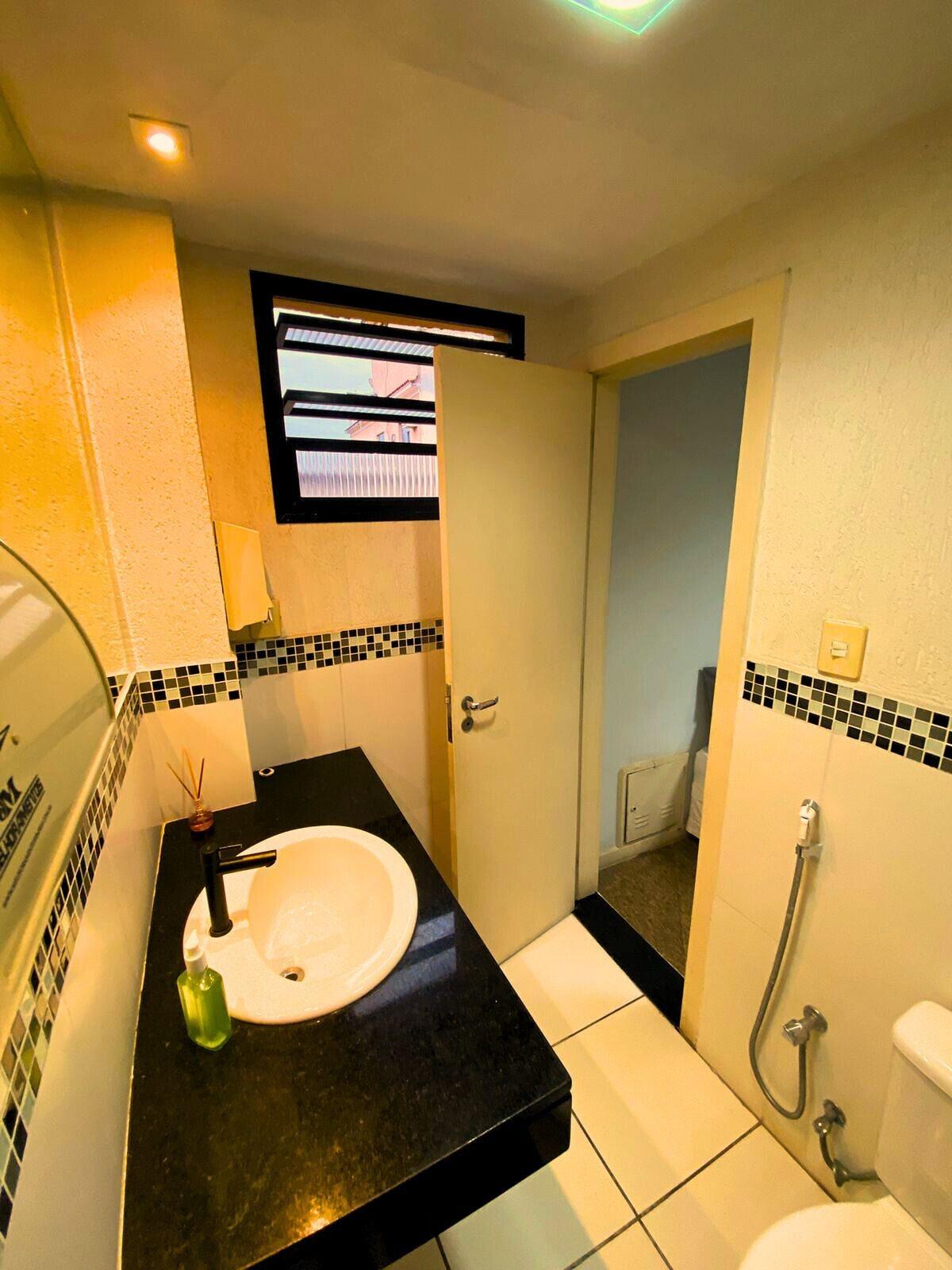 Varios M.E.C Office Hostel
