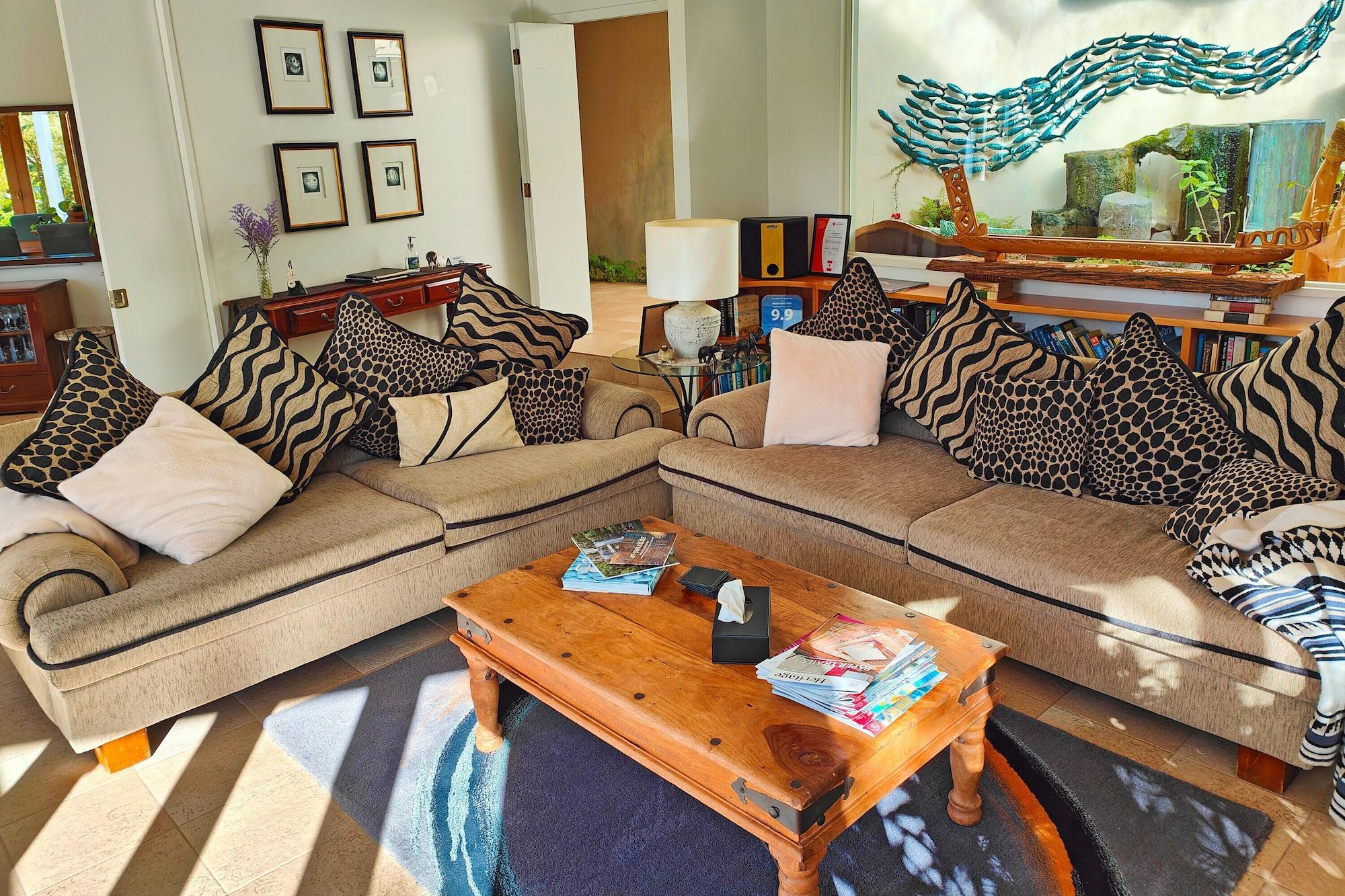 Bar/Salón Moon Gate Villa