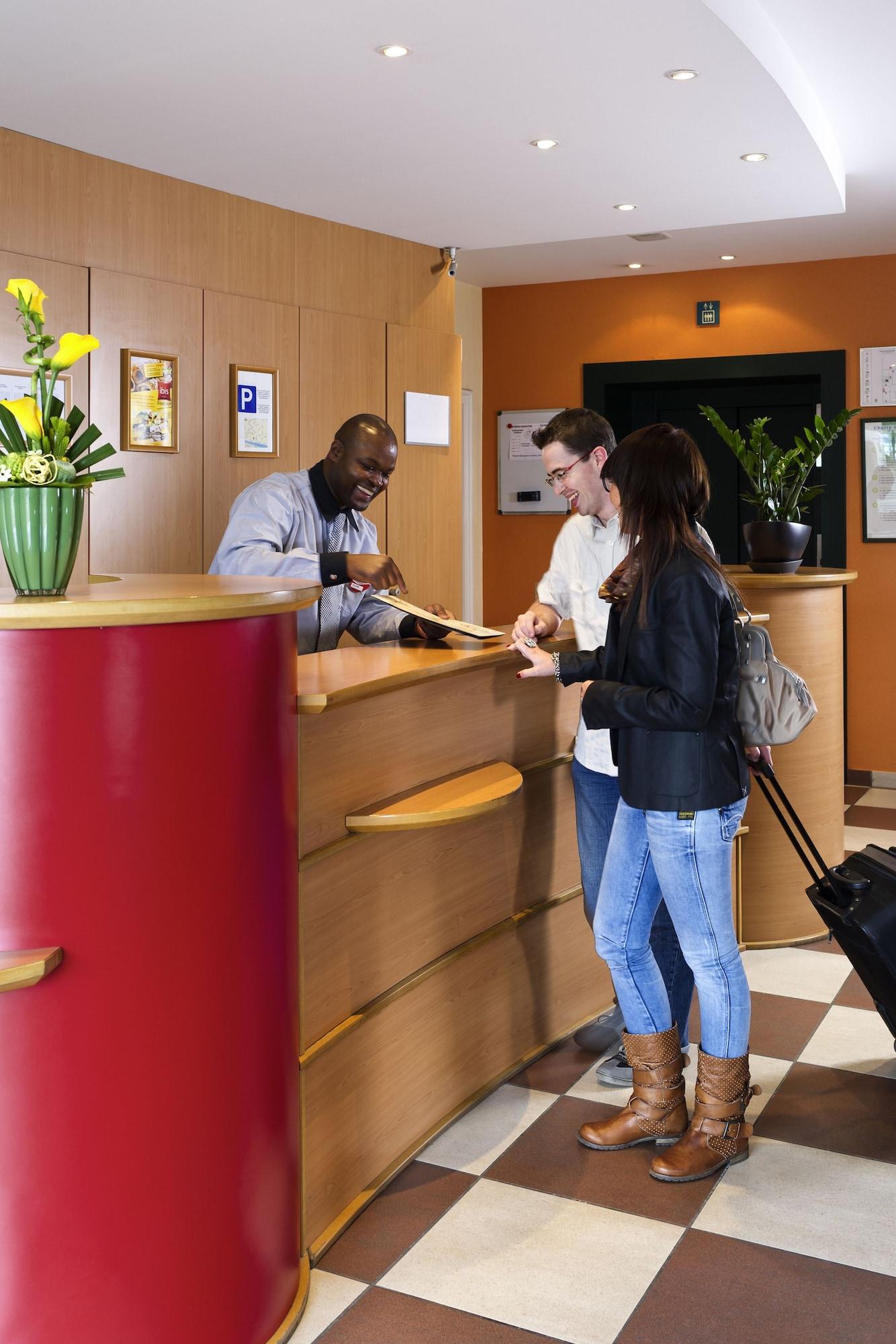 Vista Lobby Ibis Charleroi Centre Gare