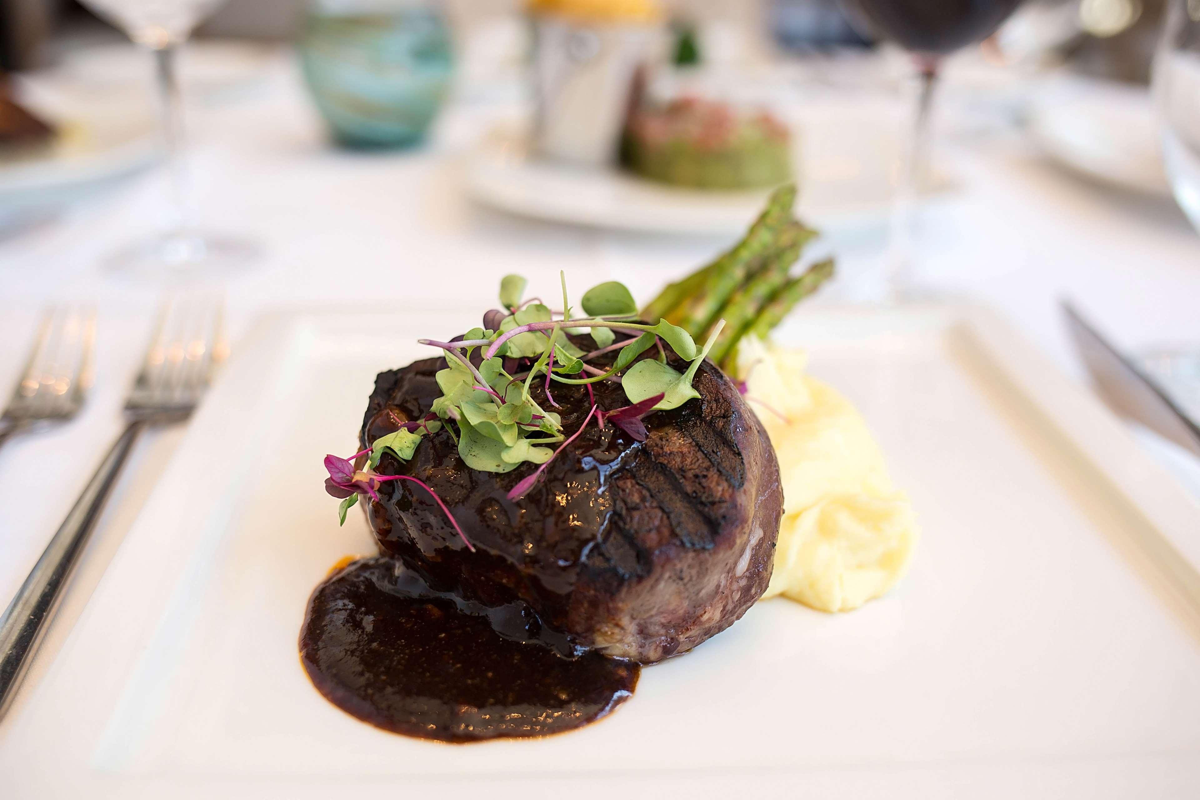 Restaurant Waterstone Resort & Marina Boca Raton, Curio Collection by Hilton