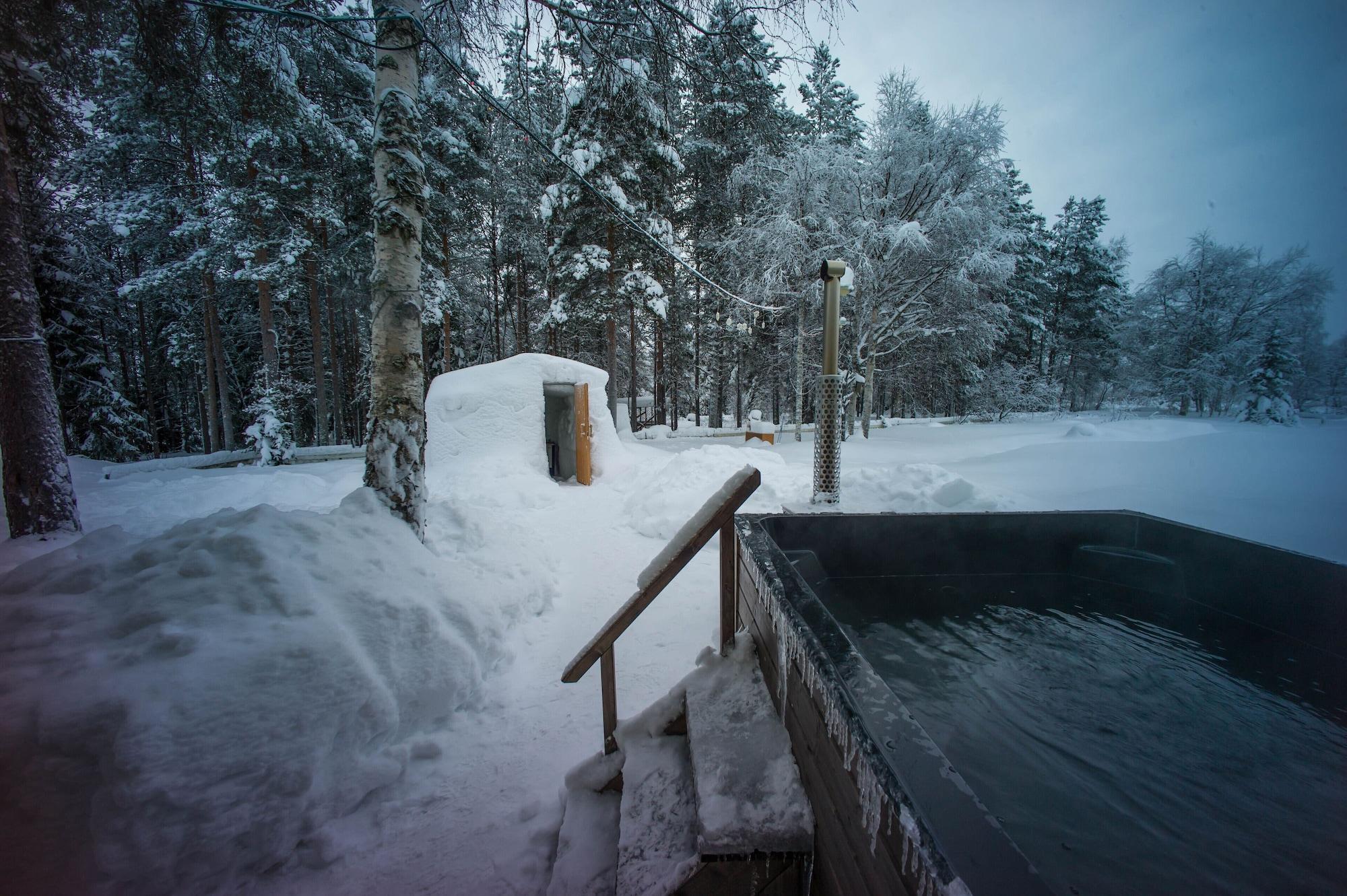 Varios Hostel Ibedcity