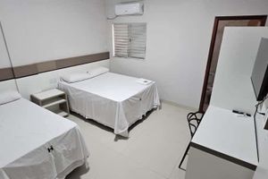 Alojamiento - Hotel Ideal 5