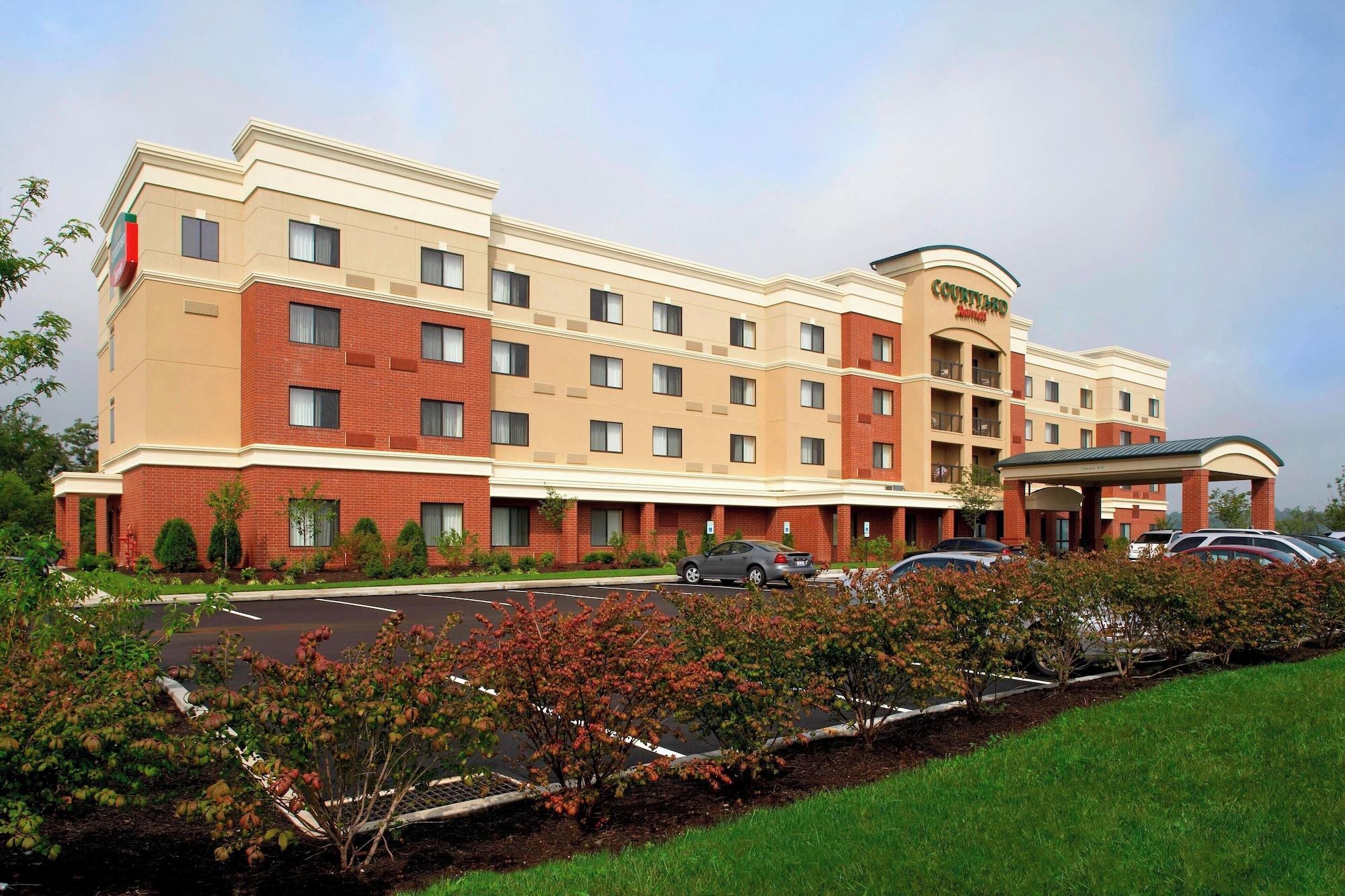 Vista Exterior Courtyard by Marriott Pittsburgh Greensburg