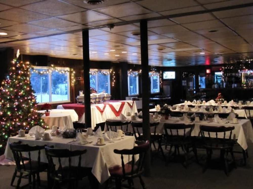 Restaurant Colebrook C.C. & Motel