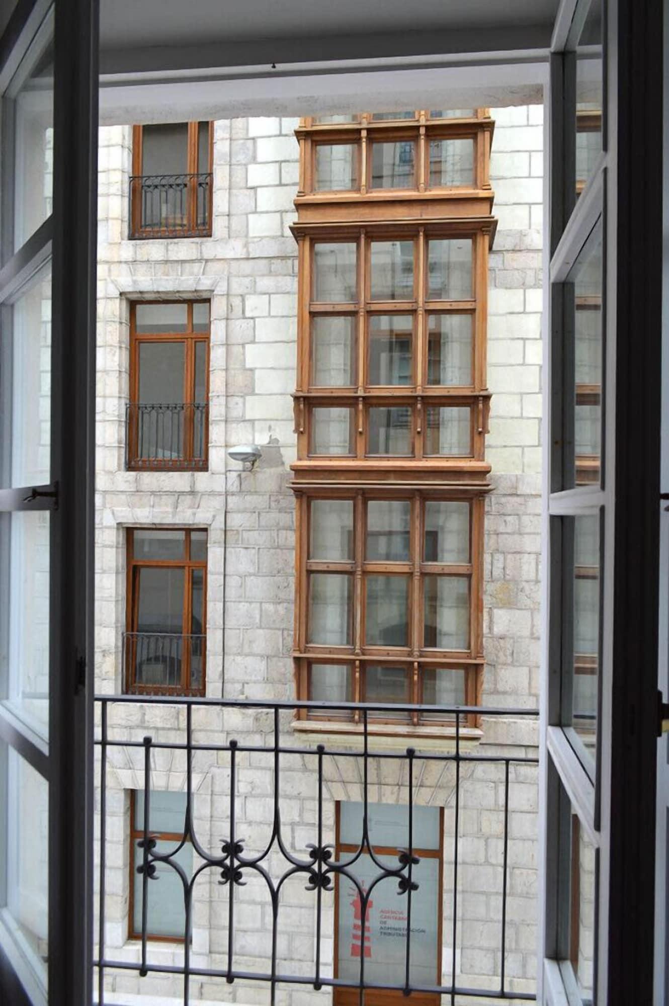 Equipamiento de Habitación Hostel Santander