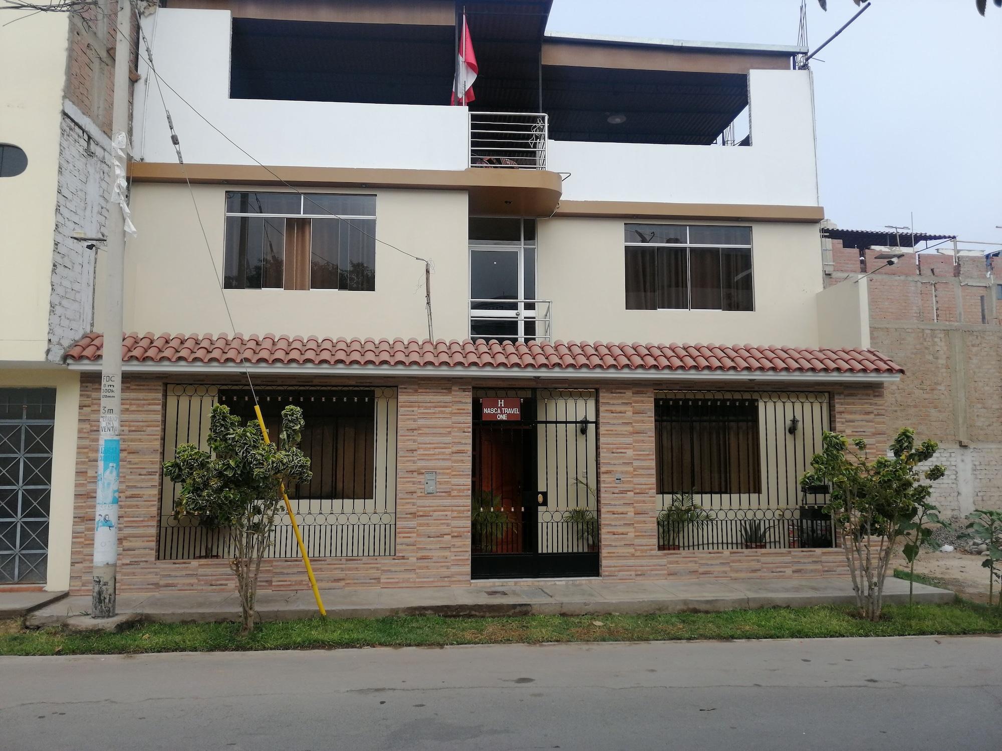 Vista Exterior Nasca Travel One Hostel