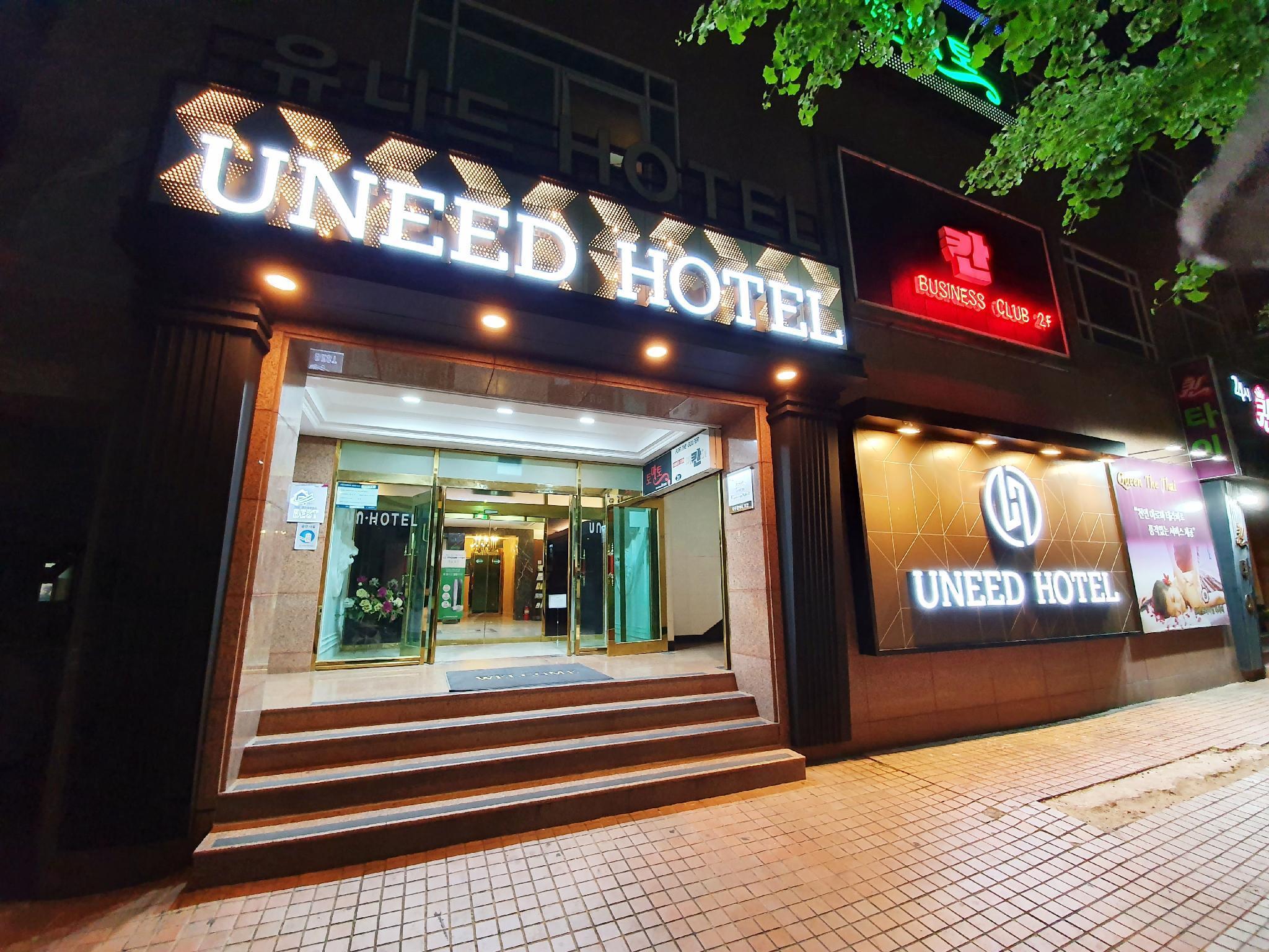 Vista Exterior Uneed Hotel