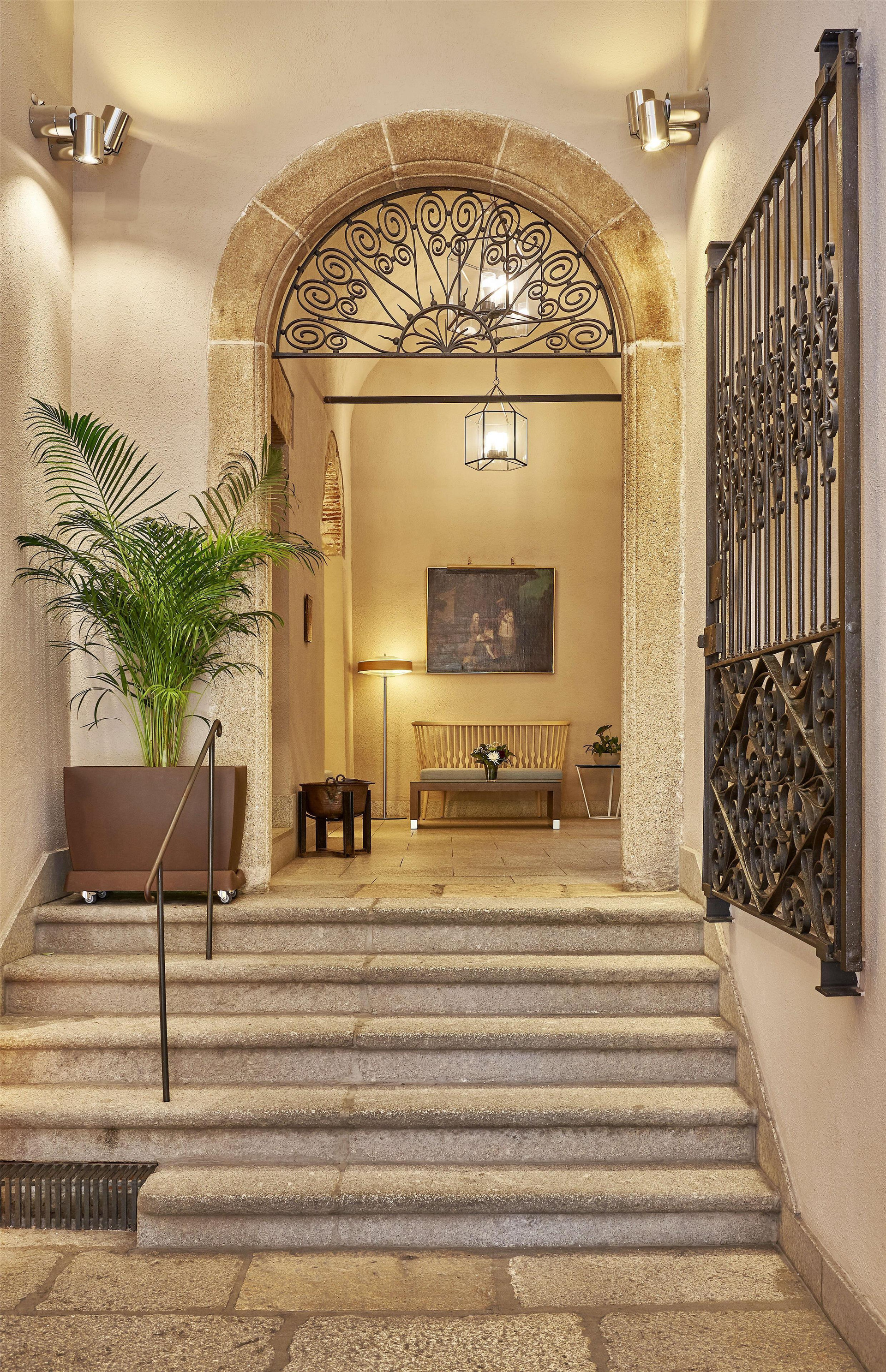 Vista Lobby NH Collection Cáceres Palacio de Oquendo