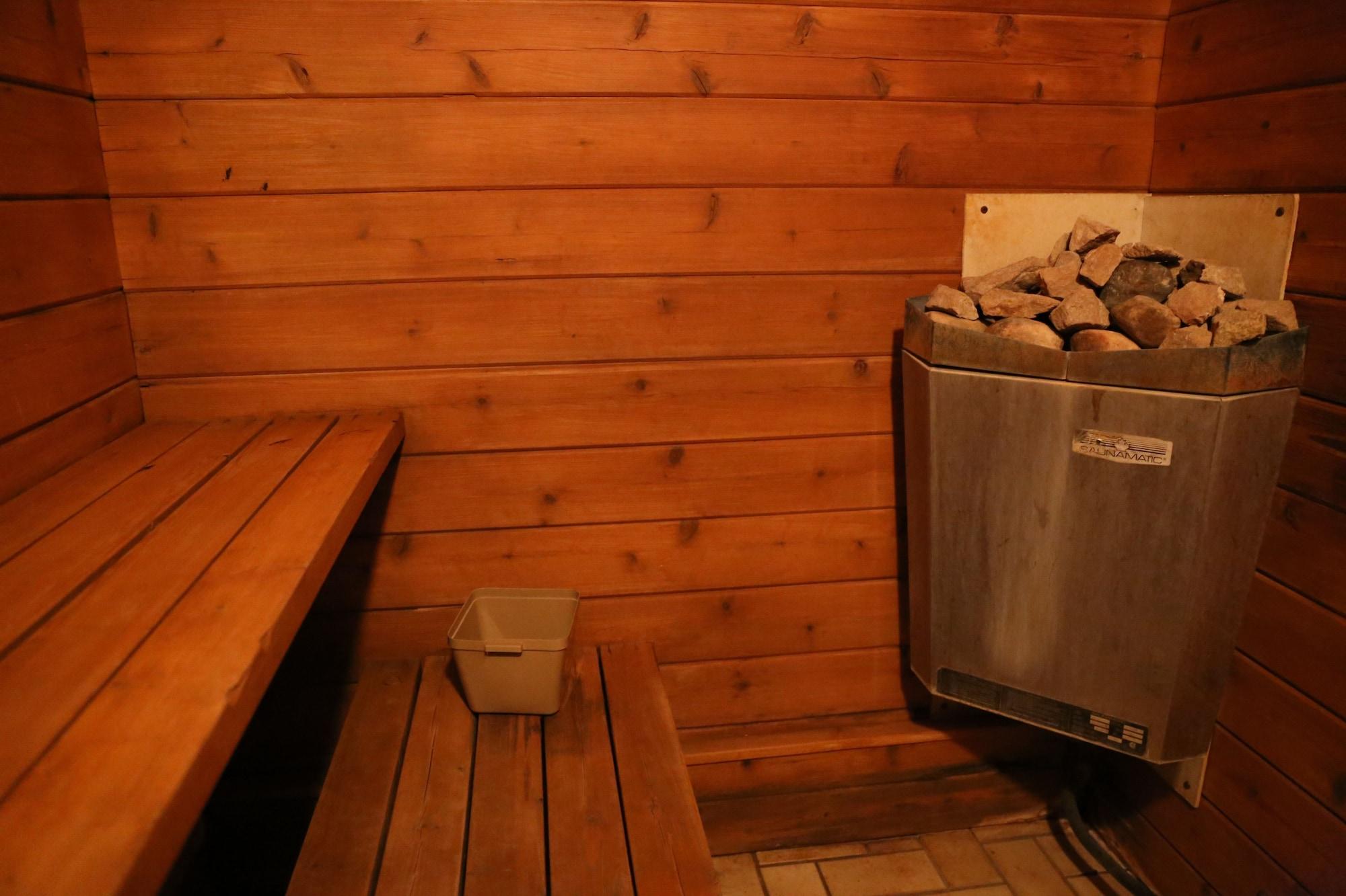 Spa Tamarack Motor Inn