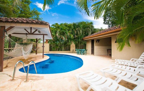 Nicely priced well-decorated unit with pool near beach in Brasilito - Hoteles todo incluido en Playa Conchal, Guanacaste