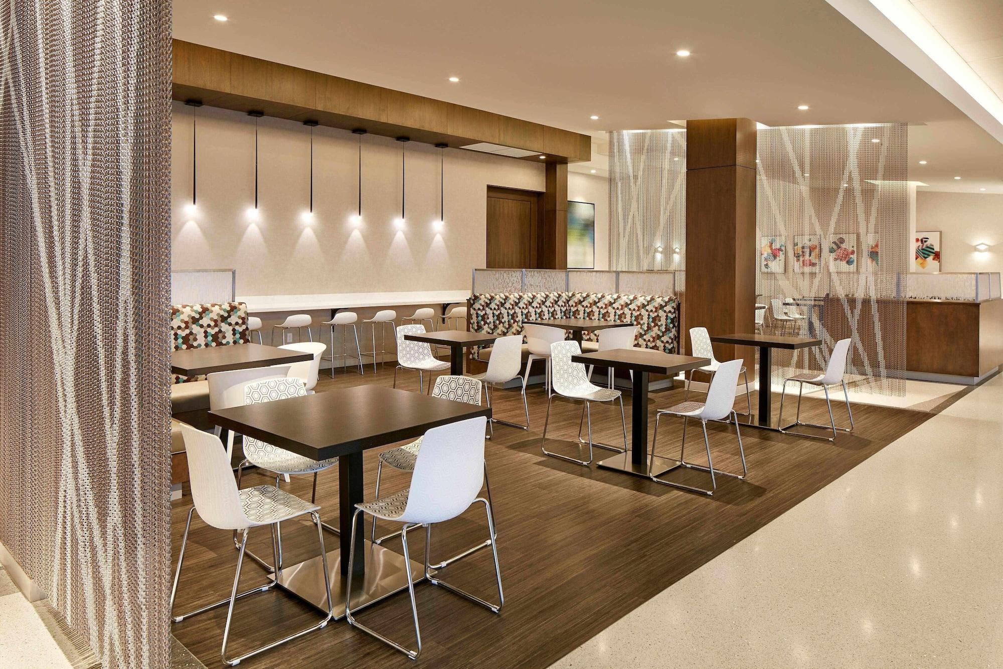 Restaurant Residence Inn by Marriott at Anaheim Resort/Convention Cntr