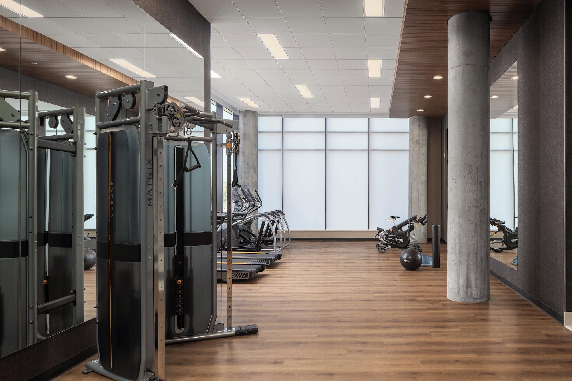 Gimnasio Staybridge Suites Montréal Airport - St-Laurent by IHG
