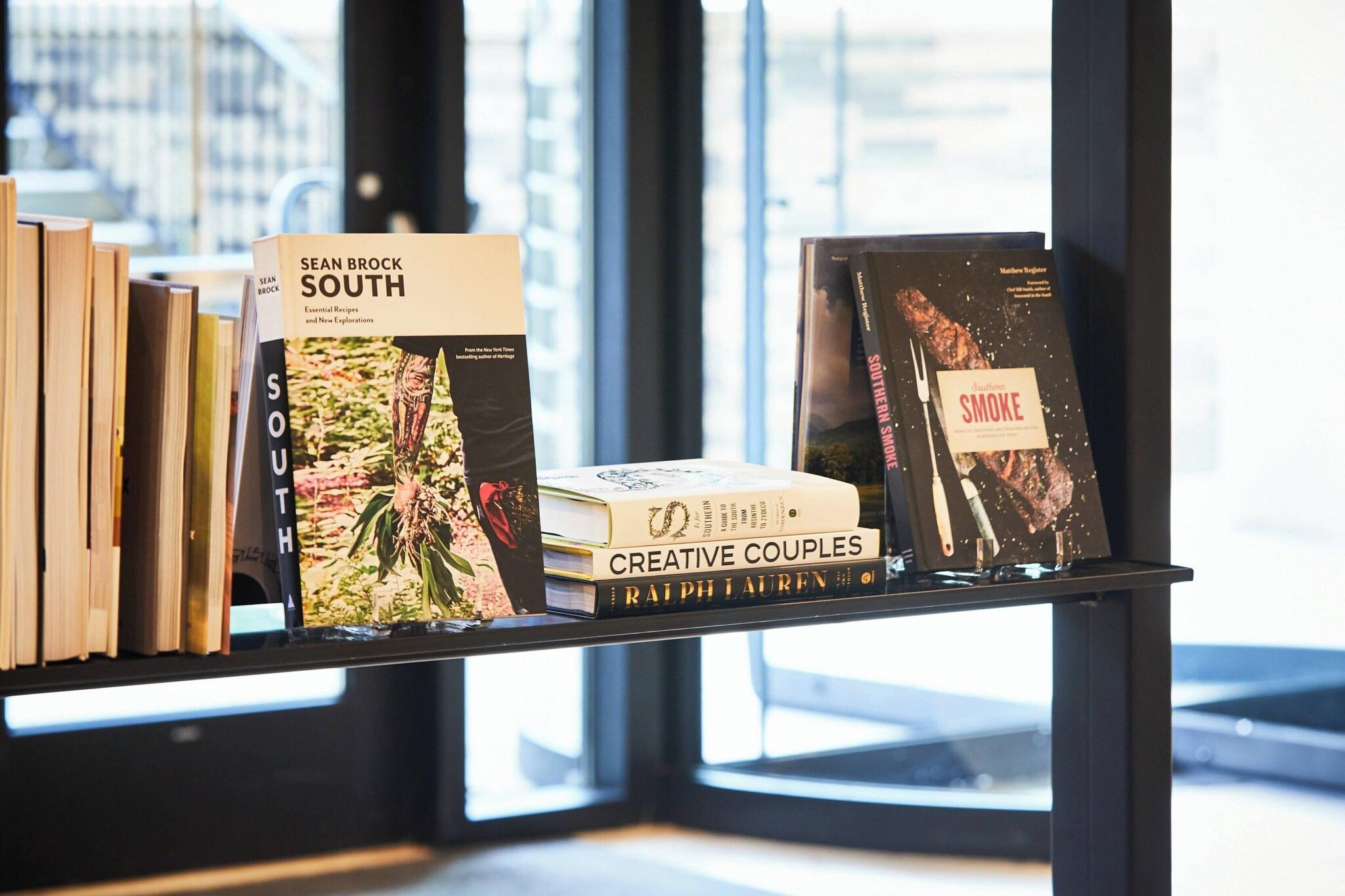 Vista Exterior AC Hotel by Marriott Charlotte SouthPark