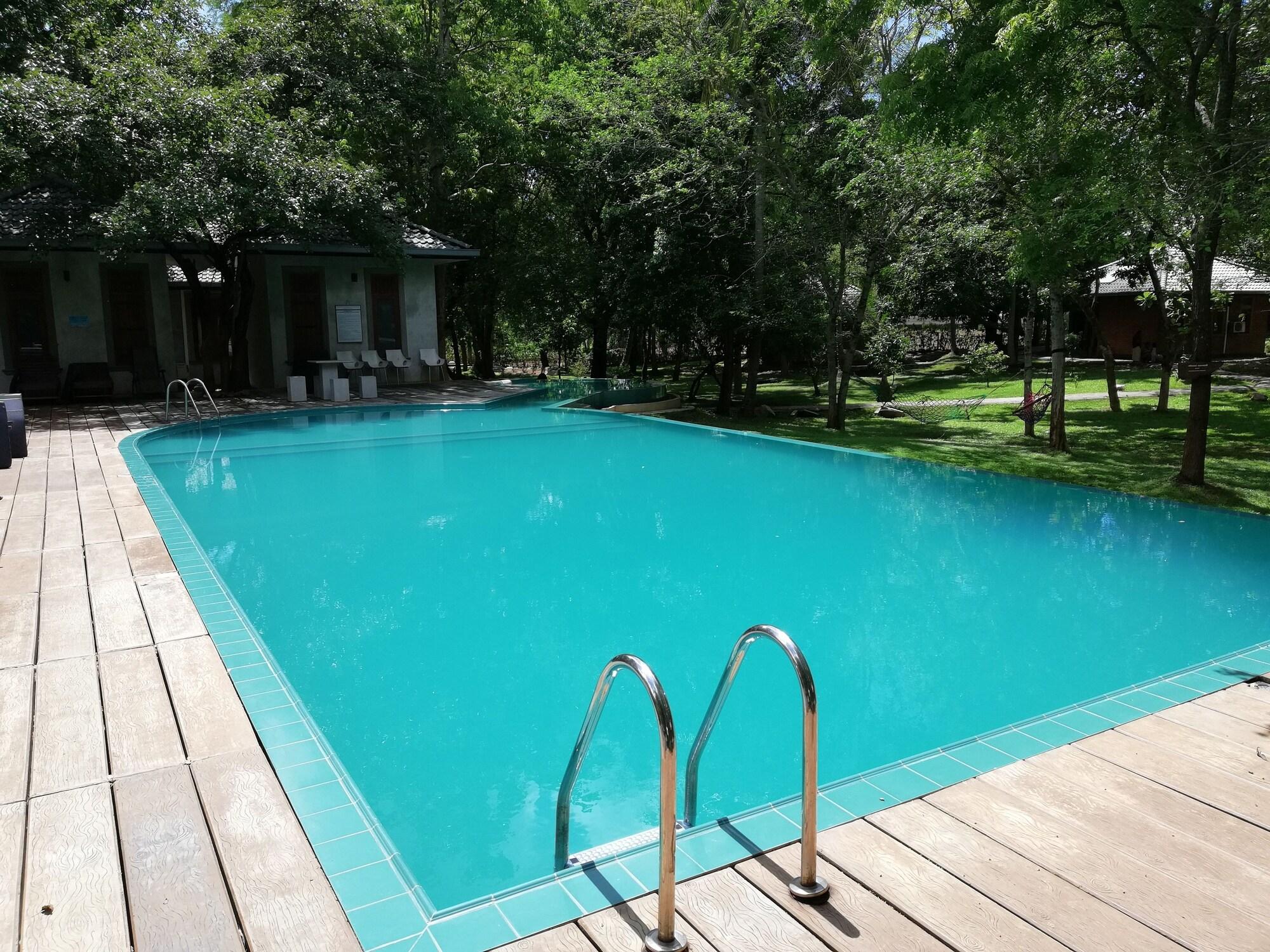 Vista Piscina Nildiyamankada Safari Lodge