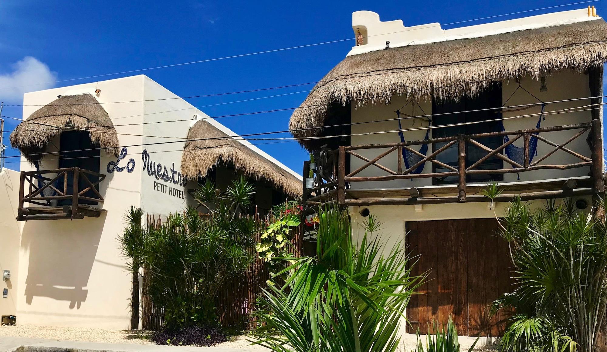 Vista Exterior Lo Nuestro Petit Hotel
