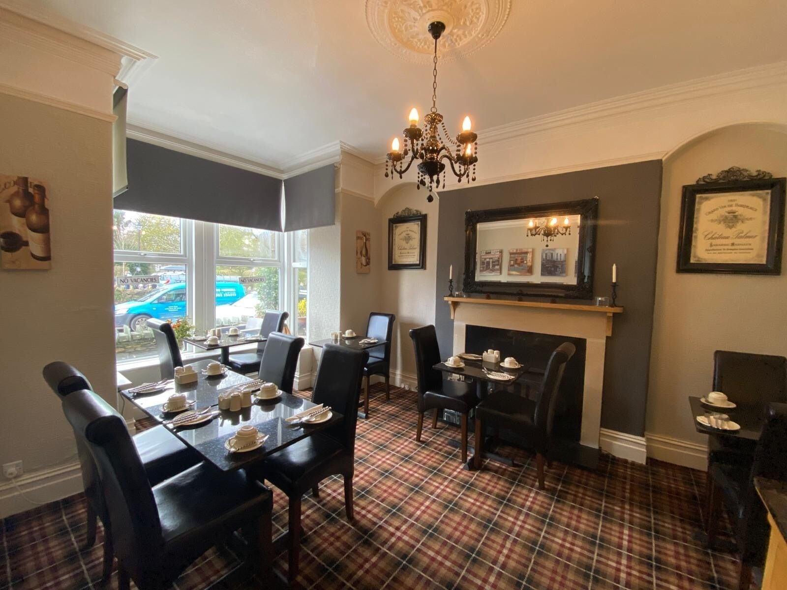 Restaurant Autumn Leaves Guest House