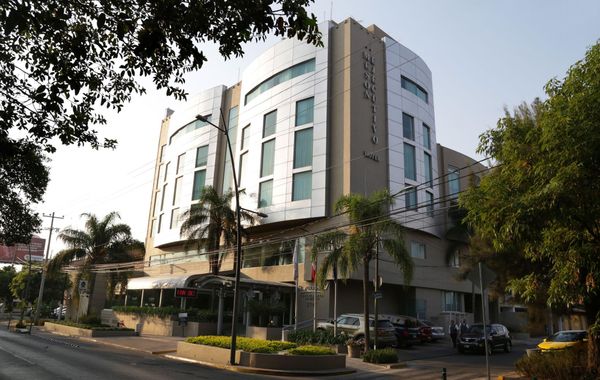Mesón Ejecutivo Guadalajara - Nuevo Consulado Americano Monraz - Hoteles 3 estrellas en Guadalajara, Jalisco