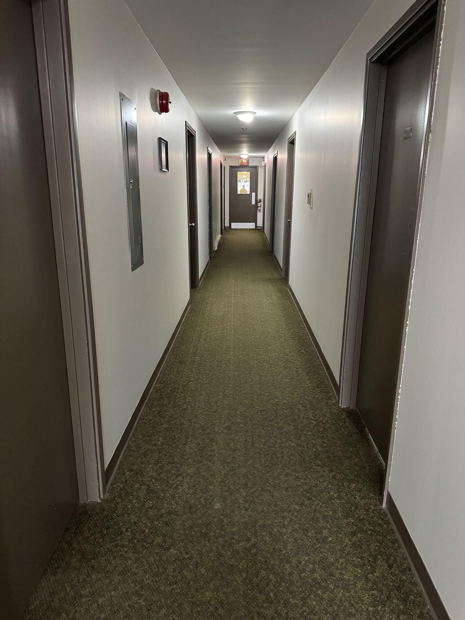 Varios Minnedosa Inn